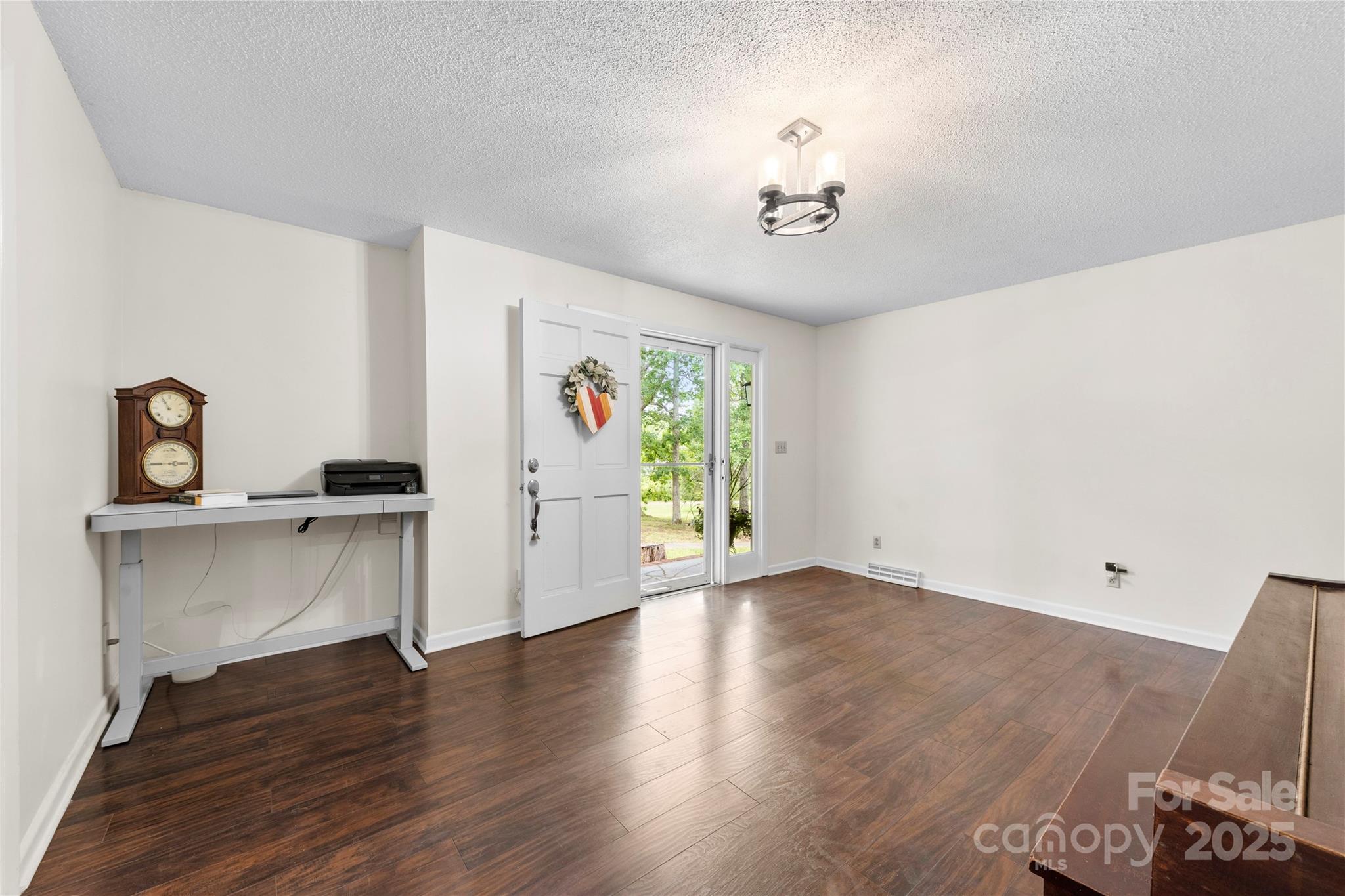 16453 NC Hwy 73 Highway