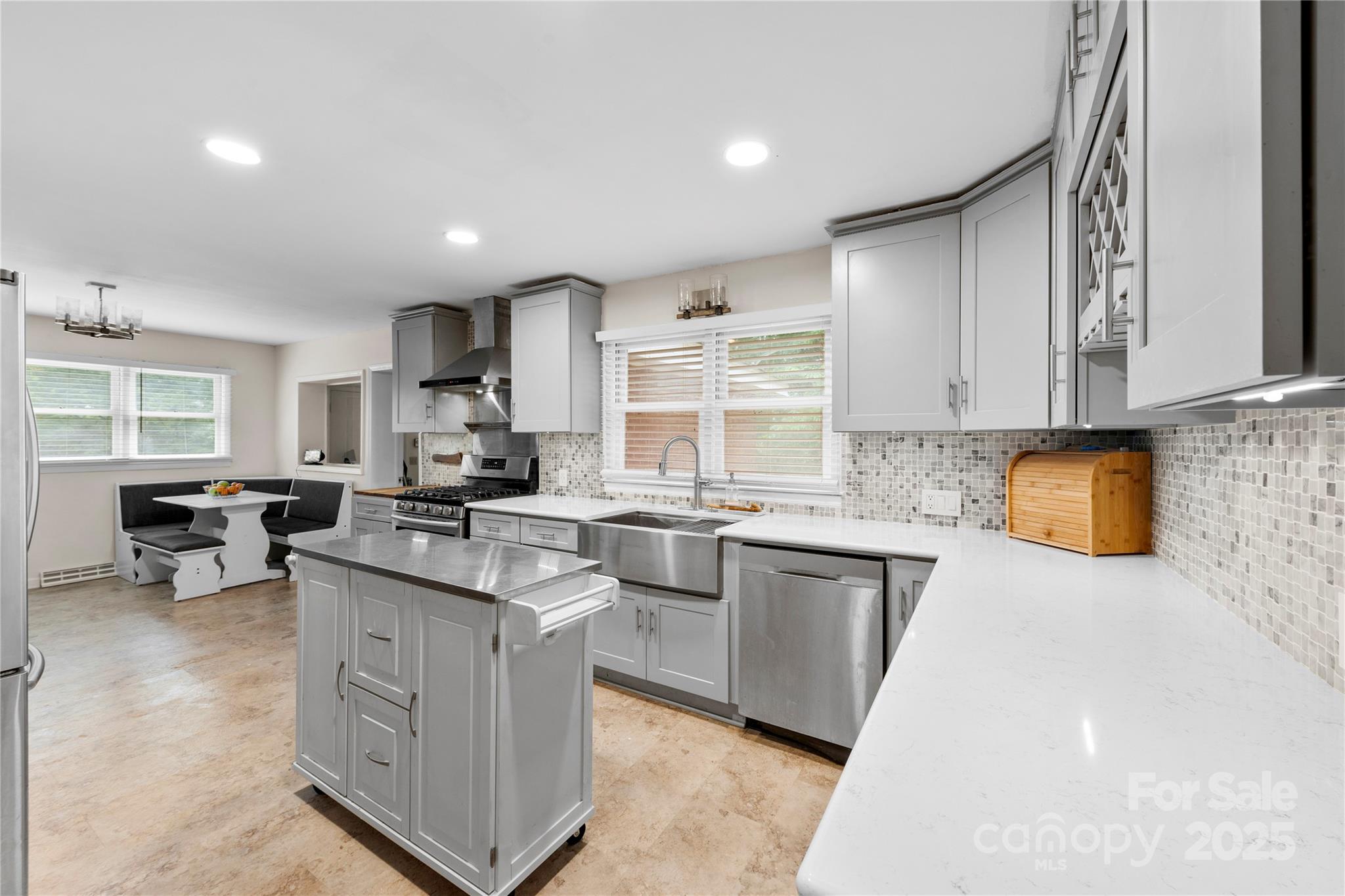 16453 NC Hwy 73 Highway