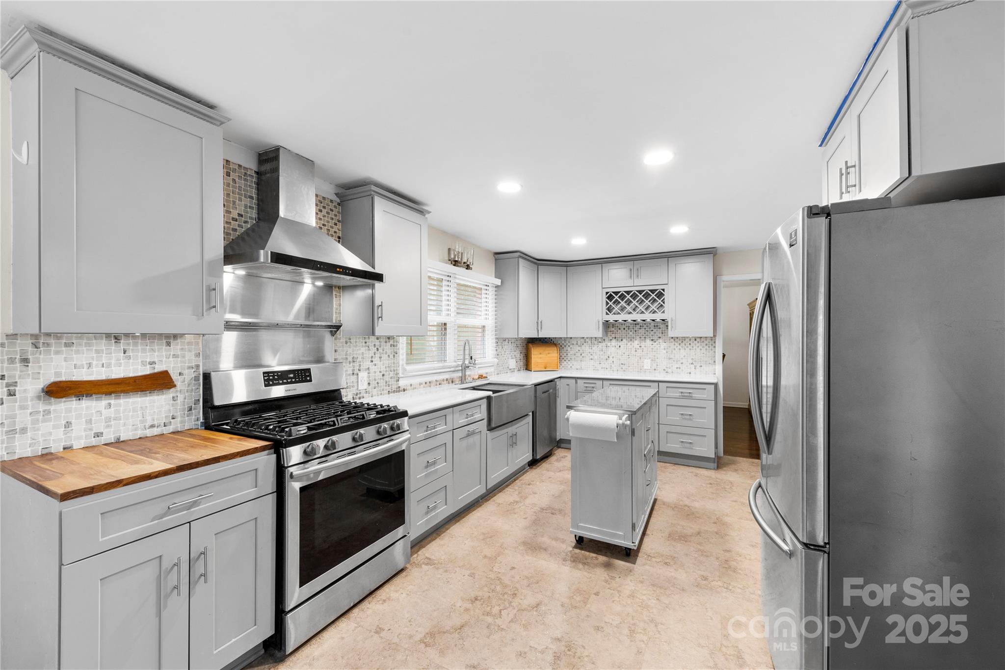 16453 NC Hwy 73 Highway