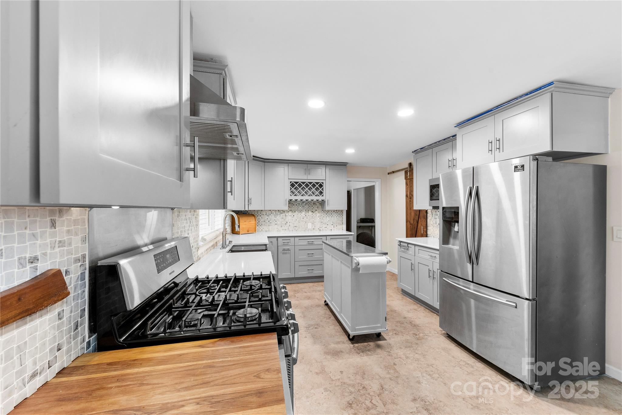 16453 NC Hwy 73 Highway