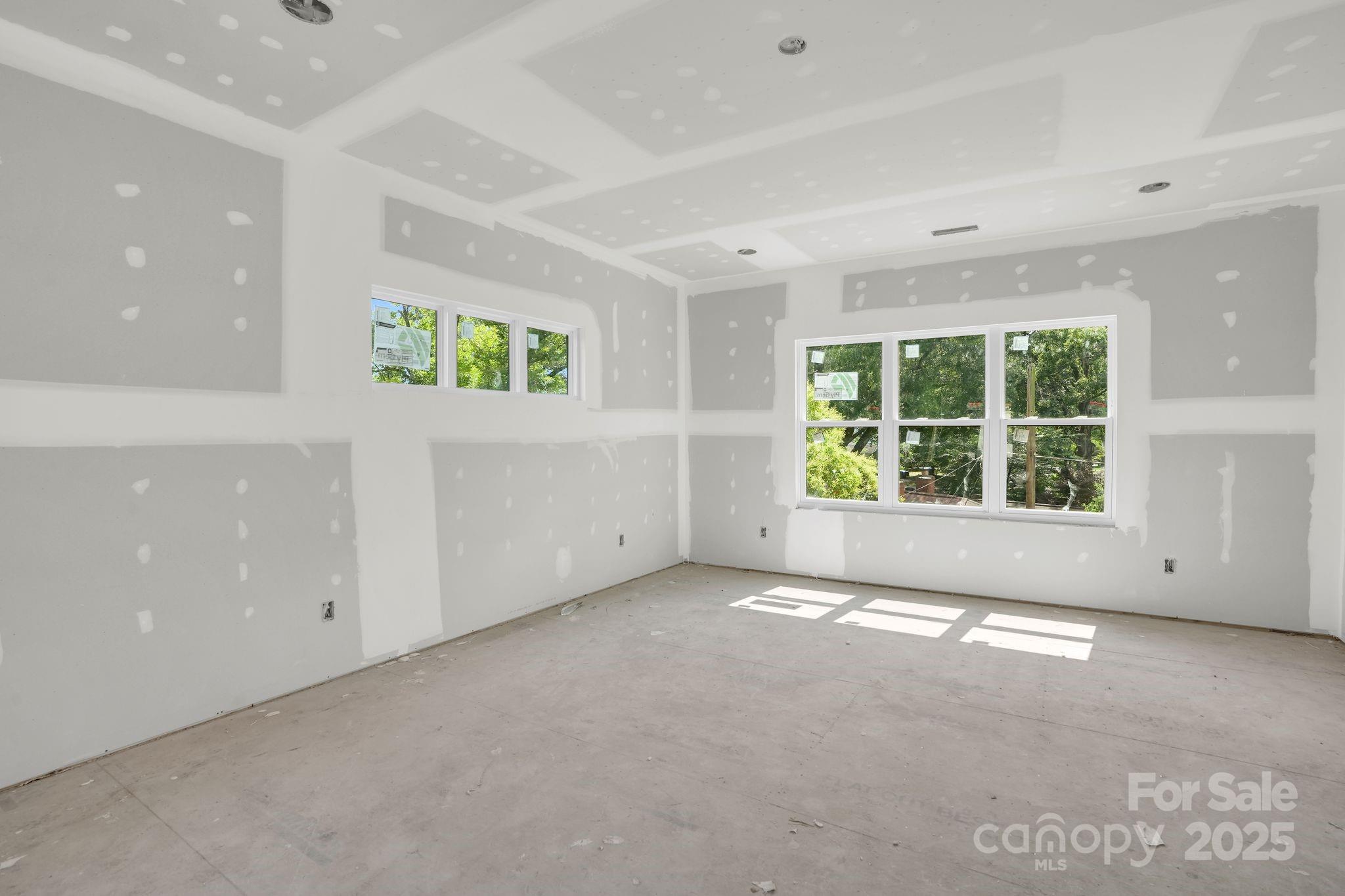 4918 Buckingham Drive