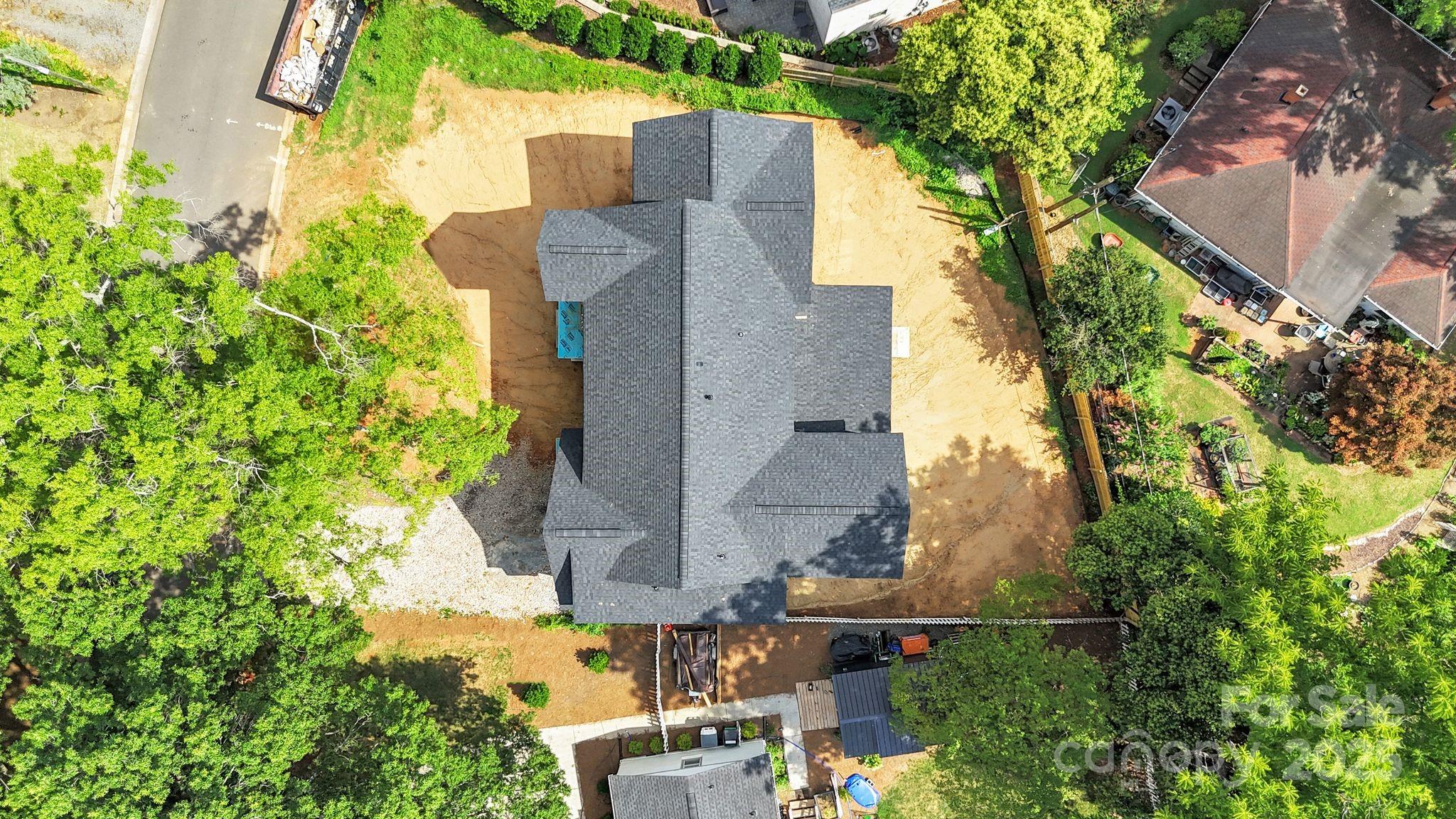 4918 Buckingham Drive