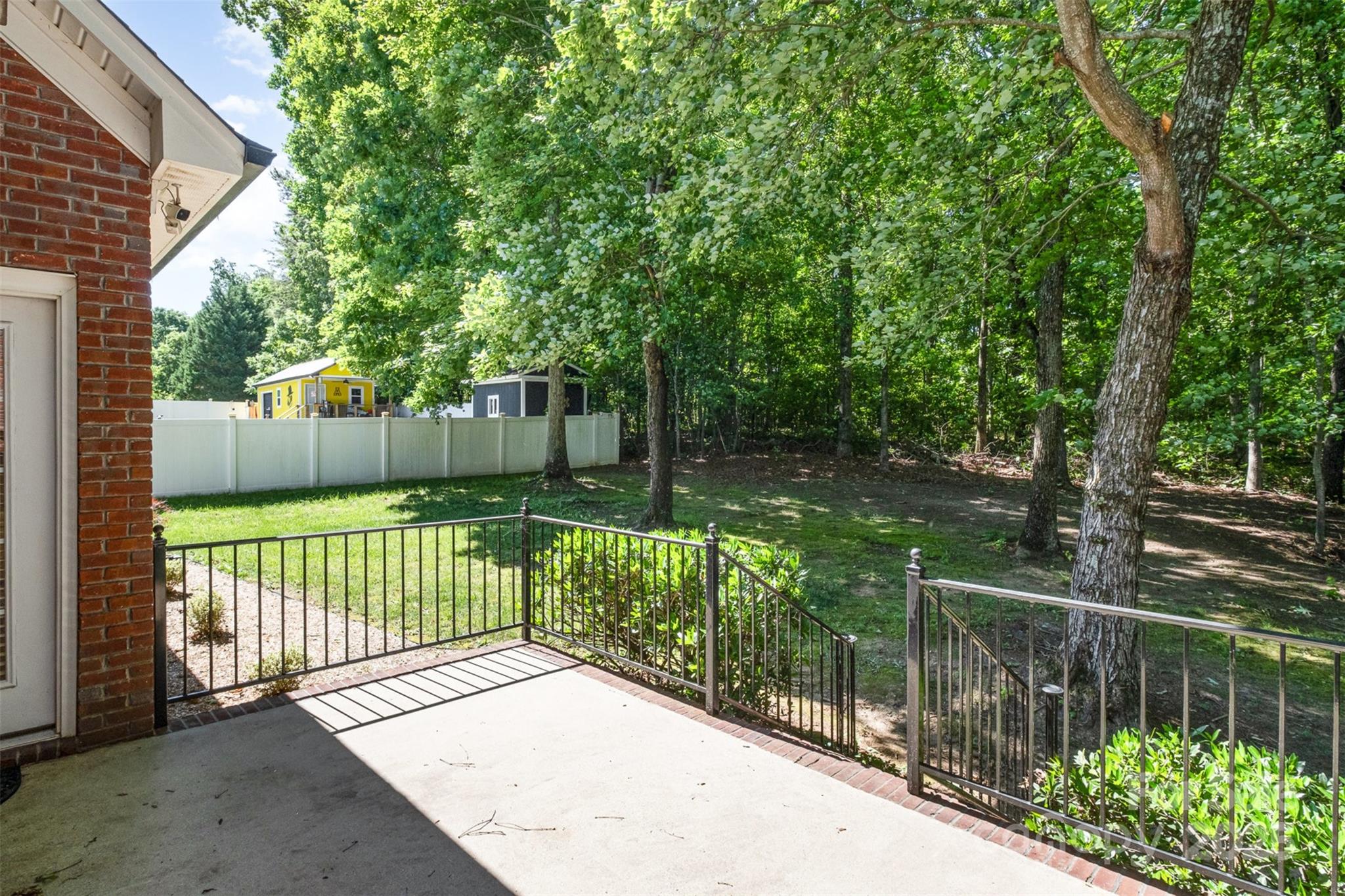 3917 Erskine Woods Drive