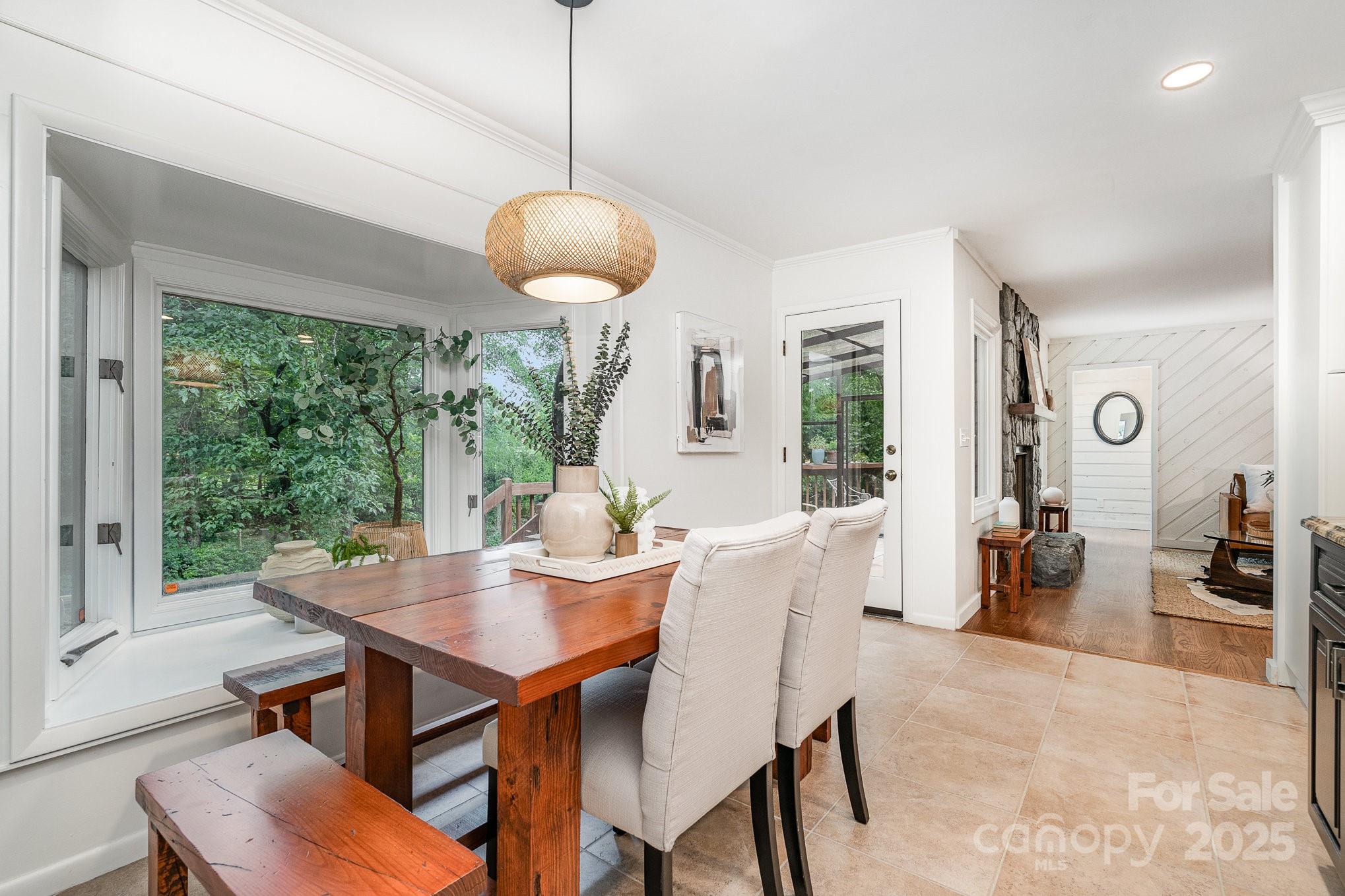 1601 Wandering Way Drive