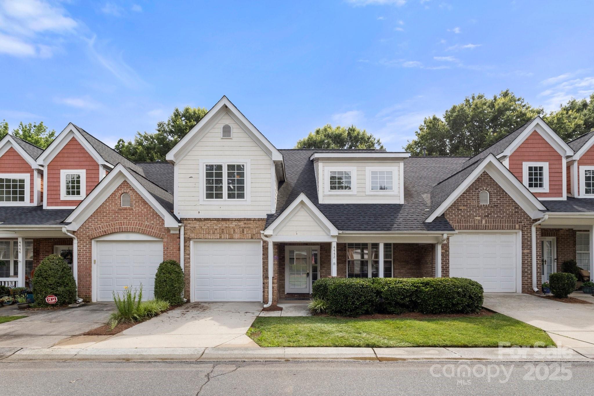 4442 Coventry Row Court