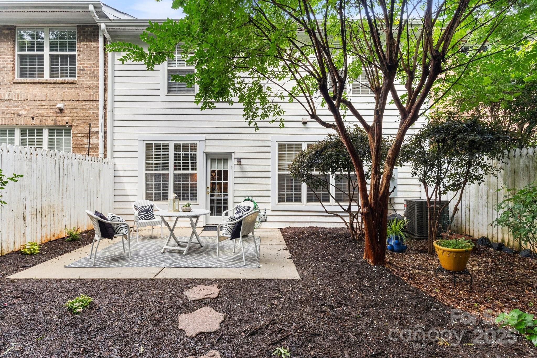 4442 Coventry Row Court