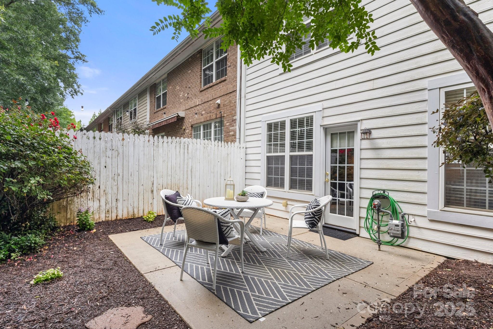 4442 Coventry Row Court