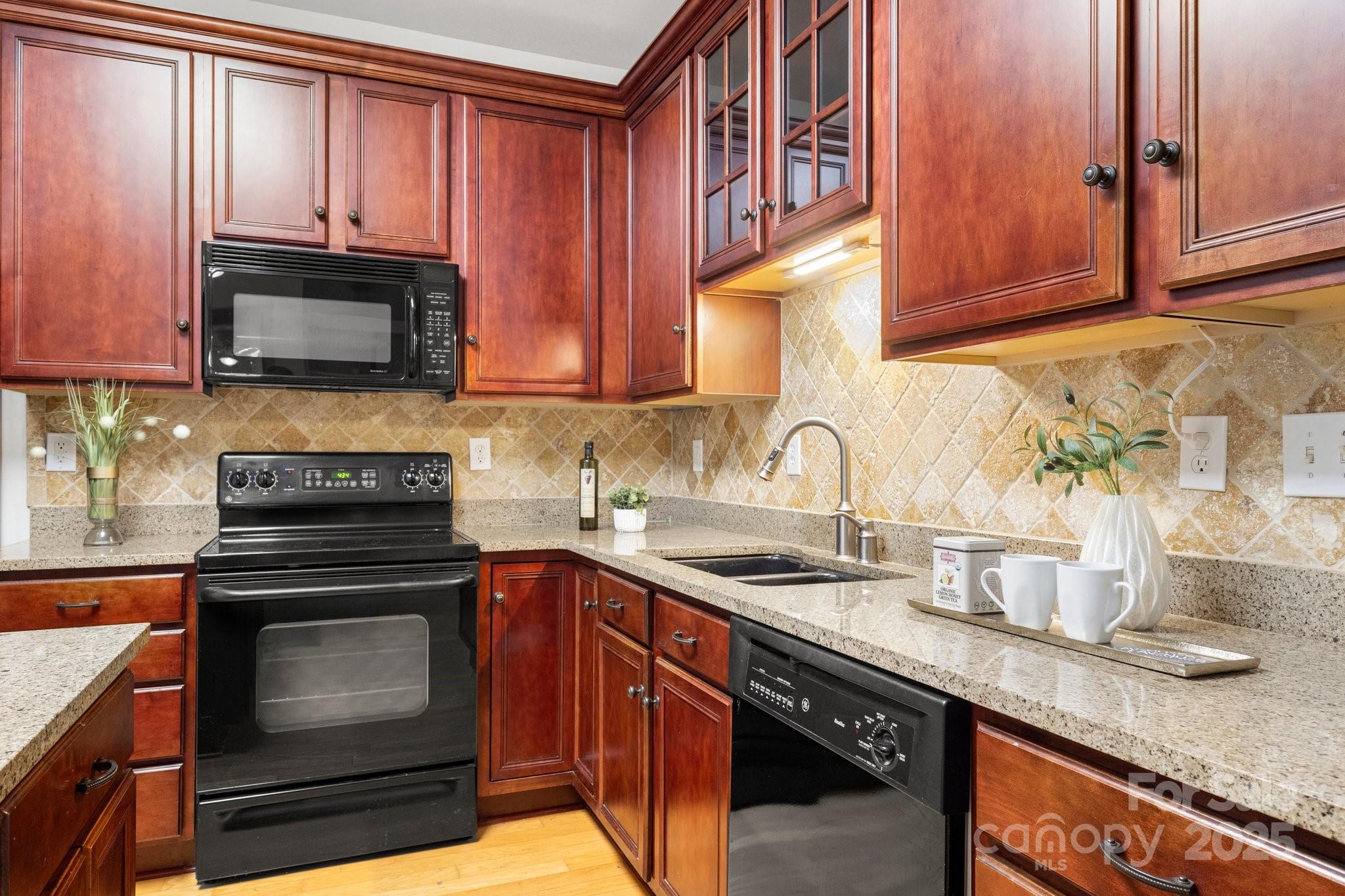 4442 Coventry Row Court