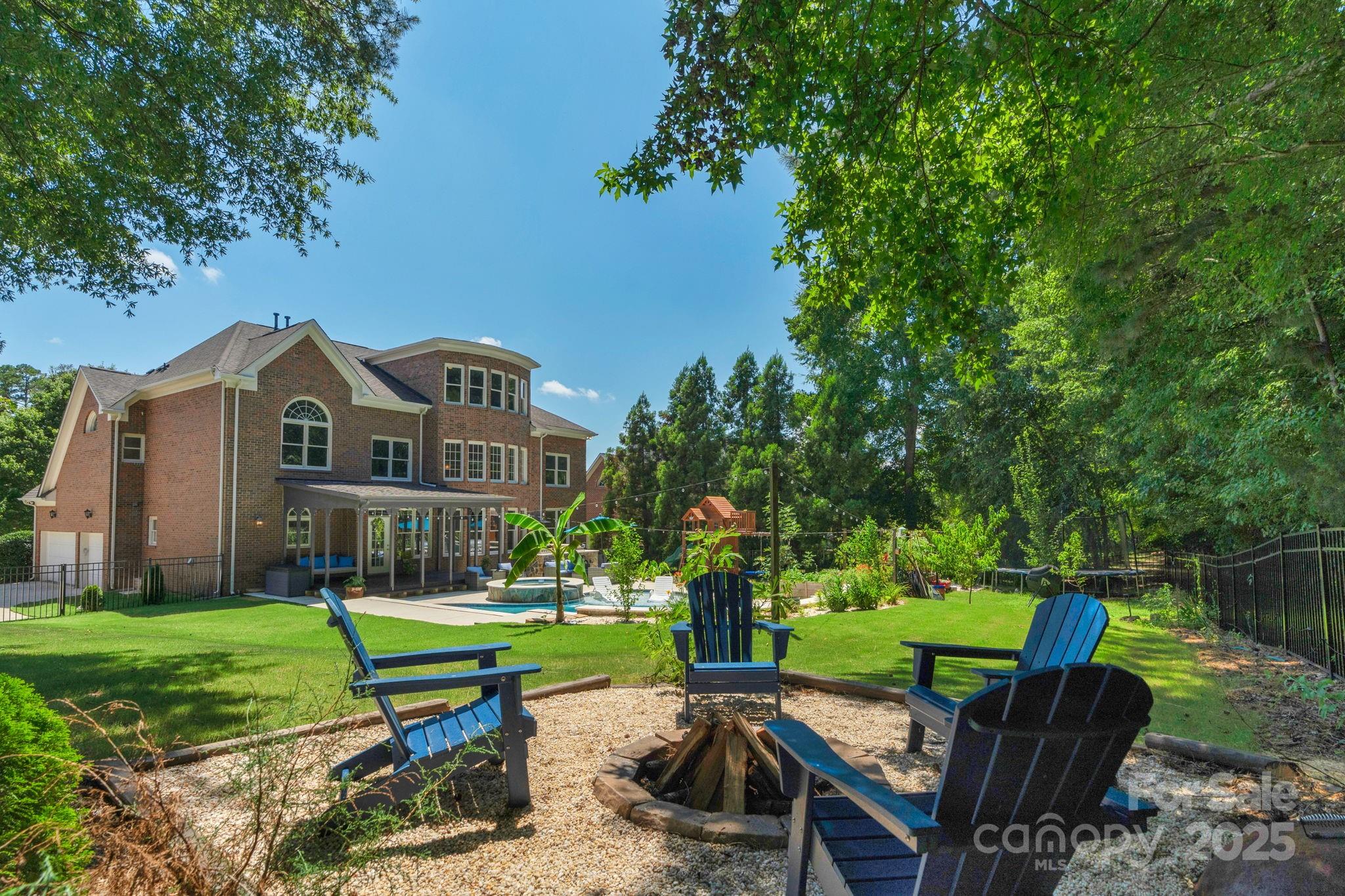 7404 Stonehaven Drive