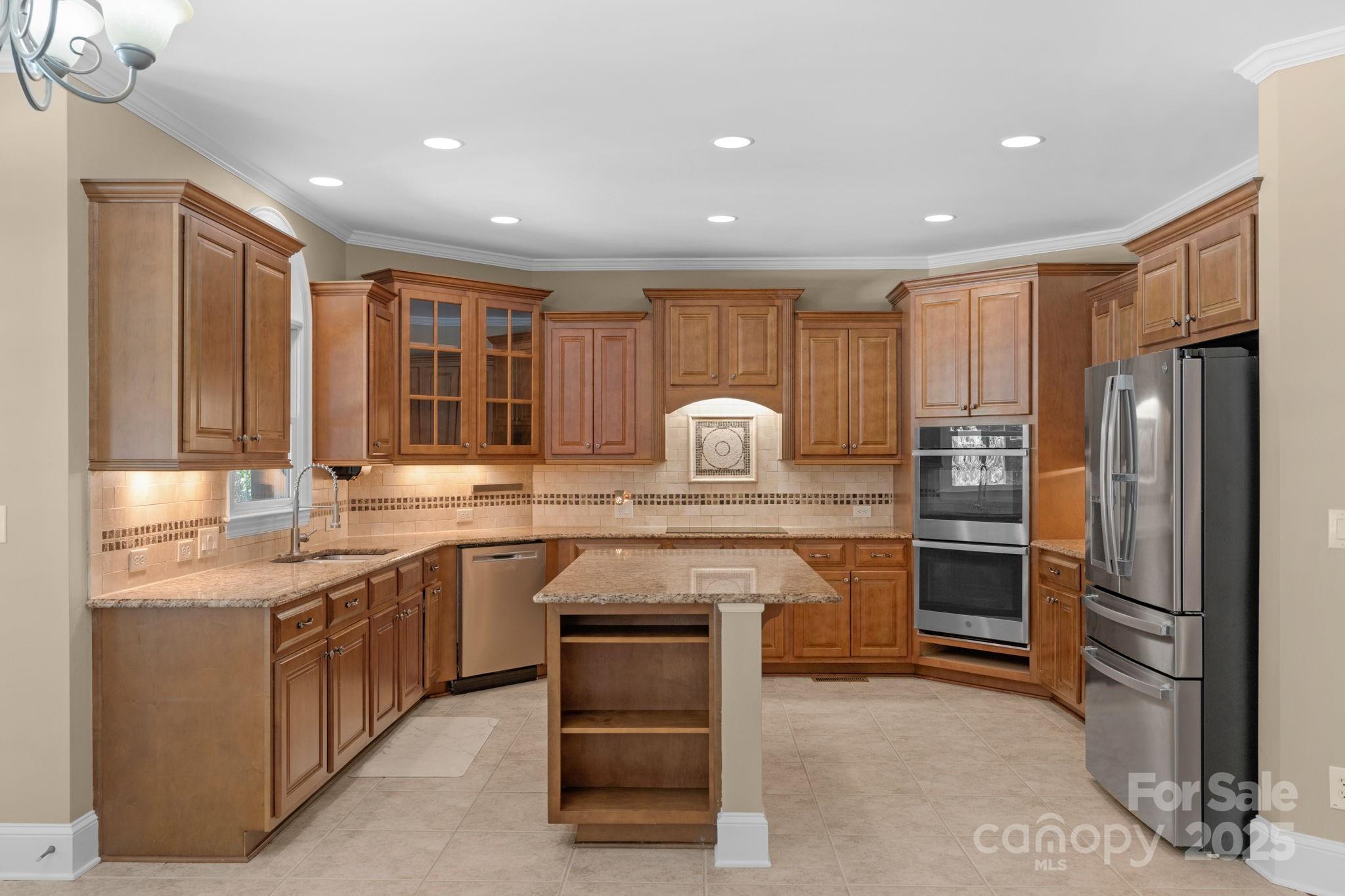 7404 Stonehaven Drive