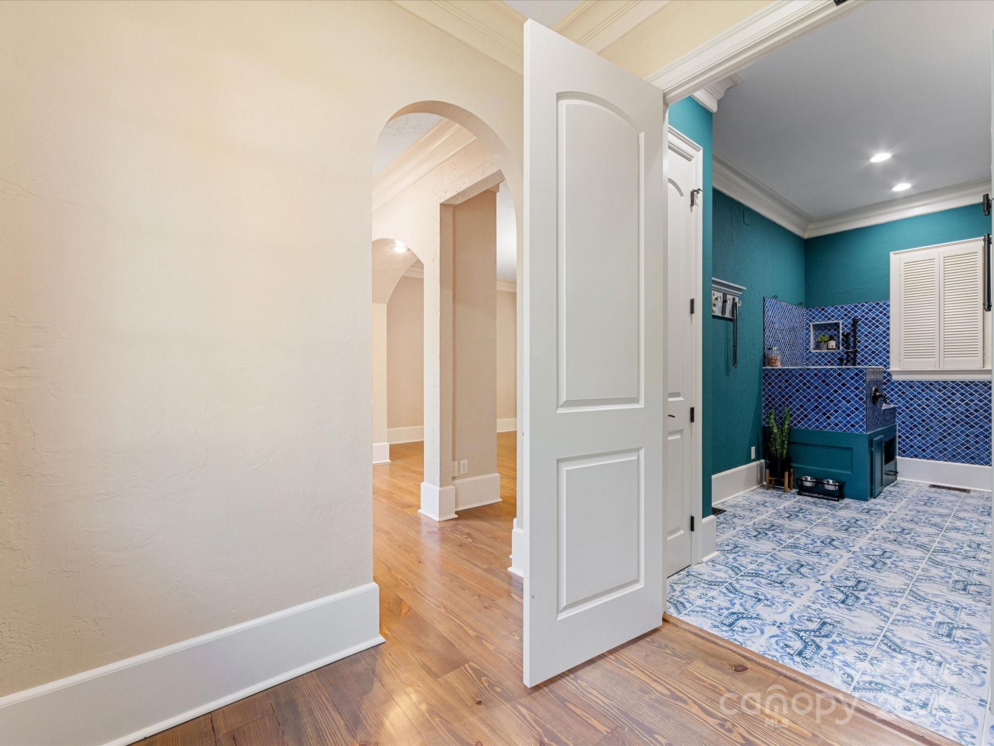 703 Sainte Rose Lane
