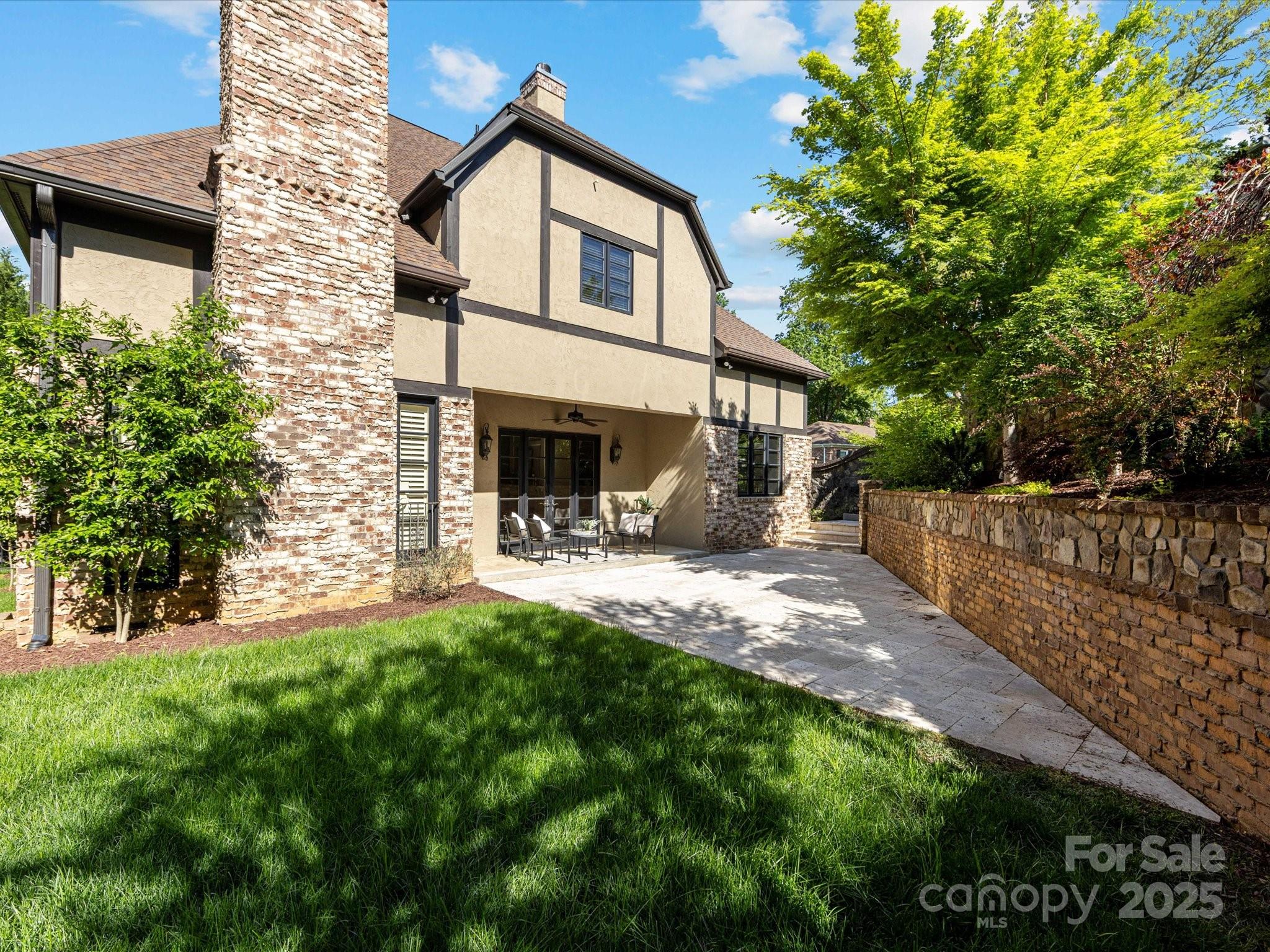 703 Sainte Rose Lane