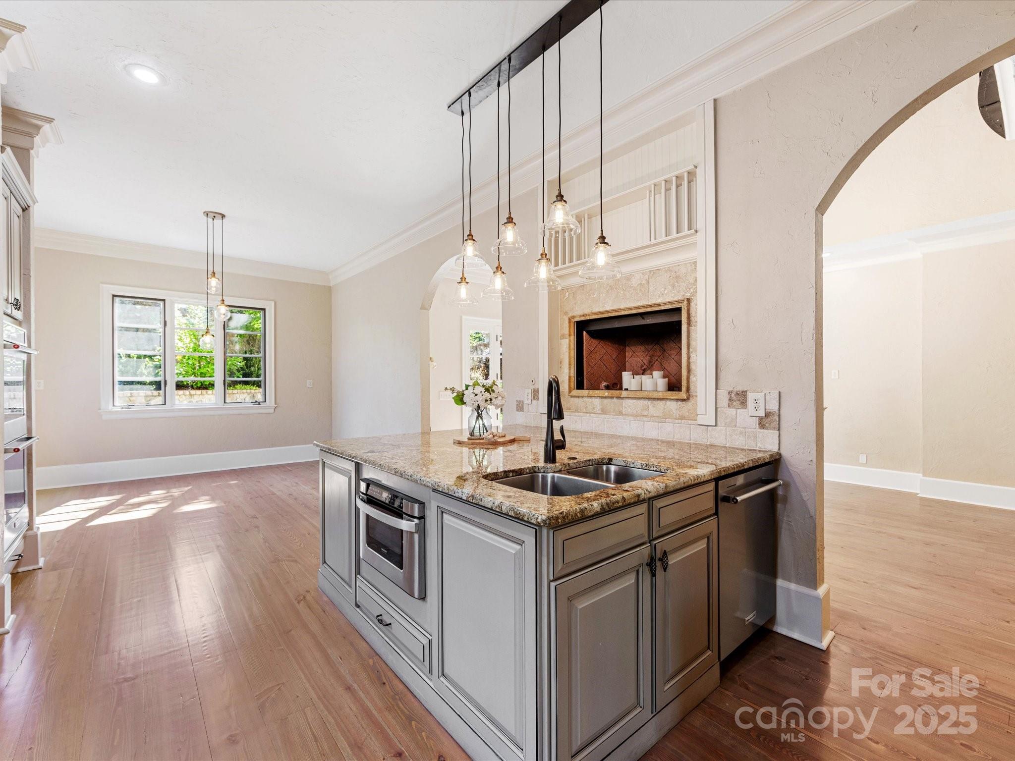 703 Sainte Rose Lane