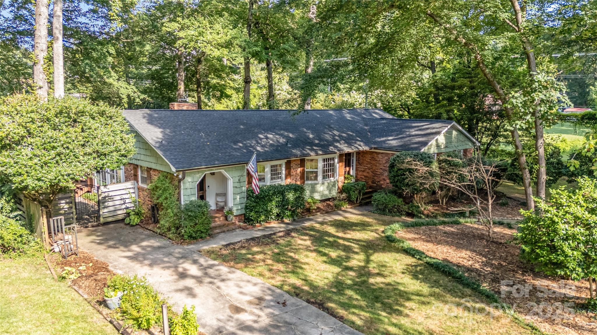 5811 Doncaster Drive