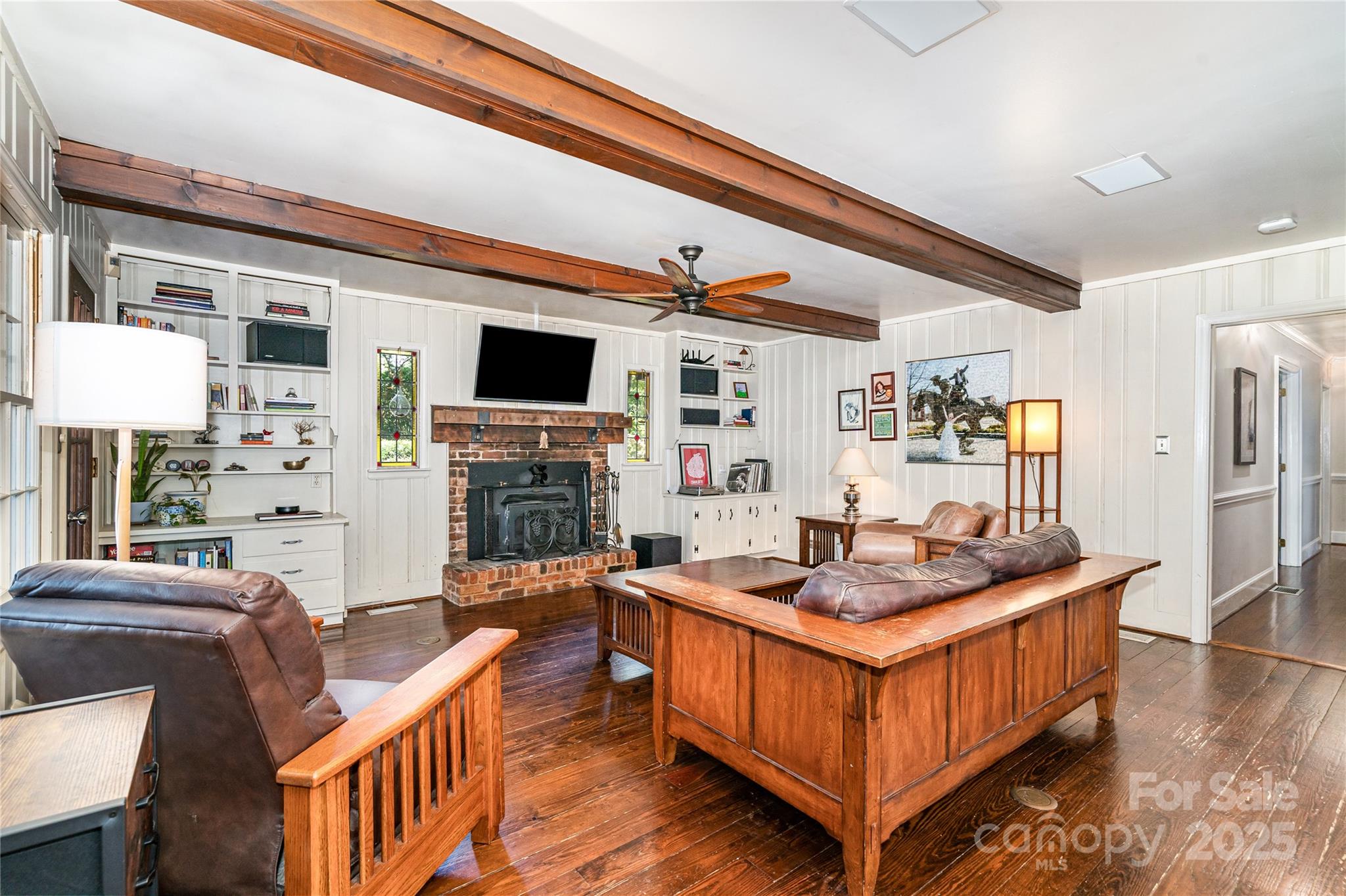 5811 Doncaster Drive