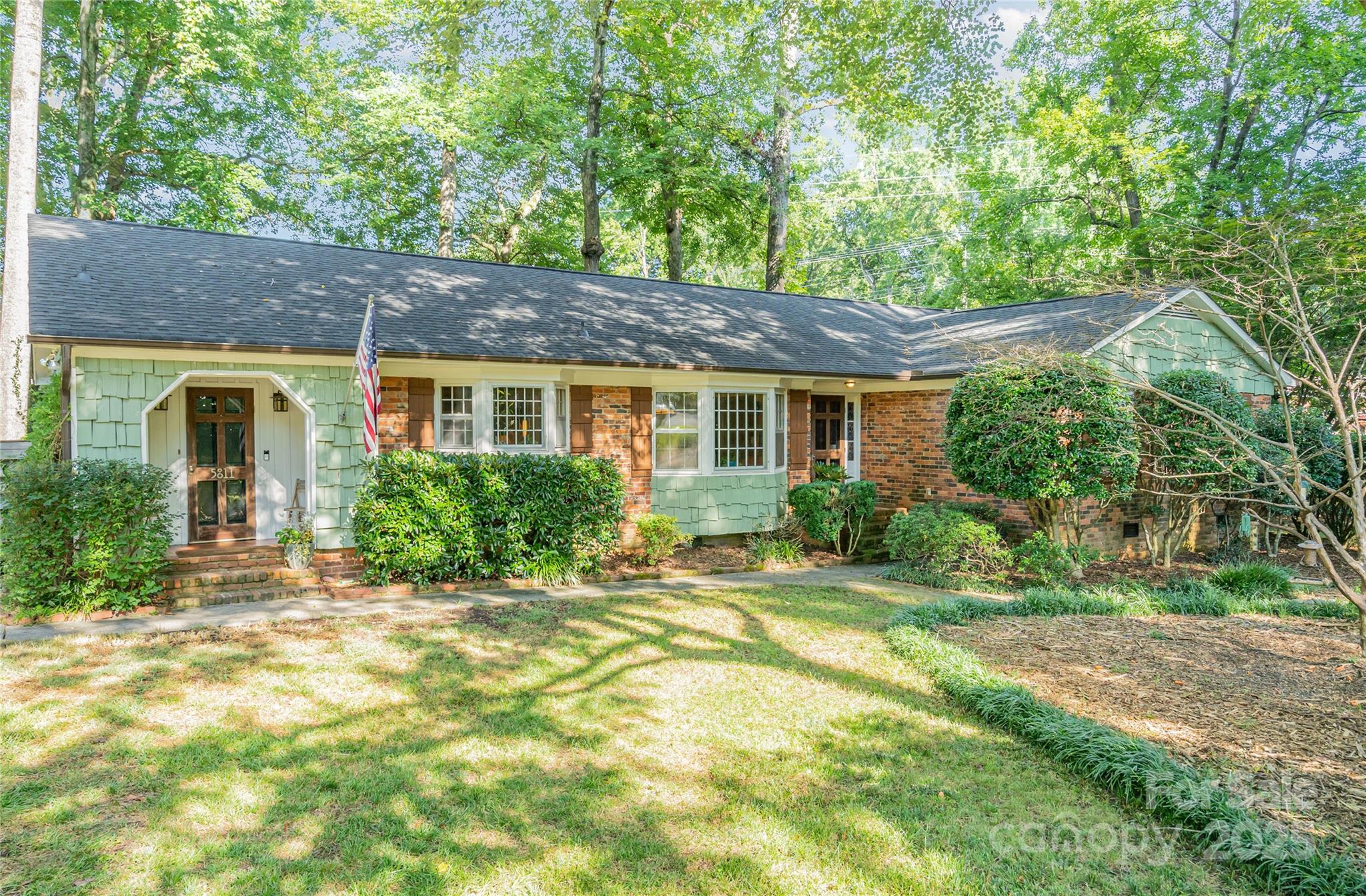 5811 Doncaster Drive