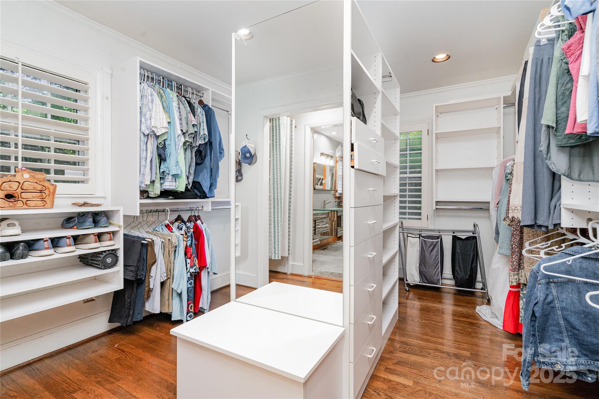 5811 Doncaster Drive