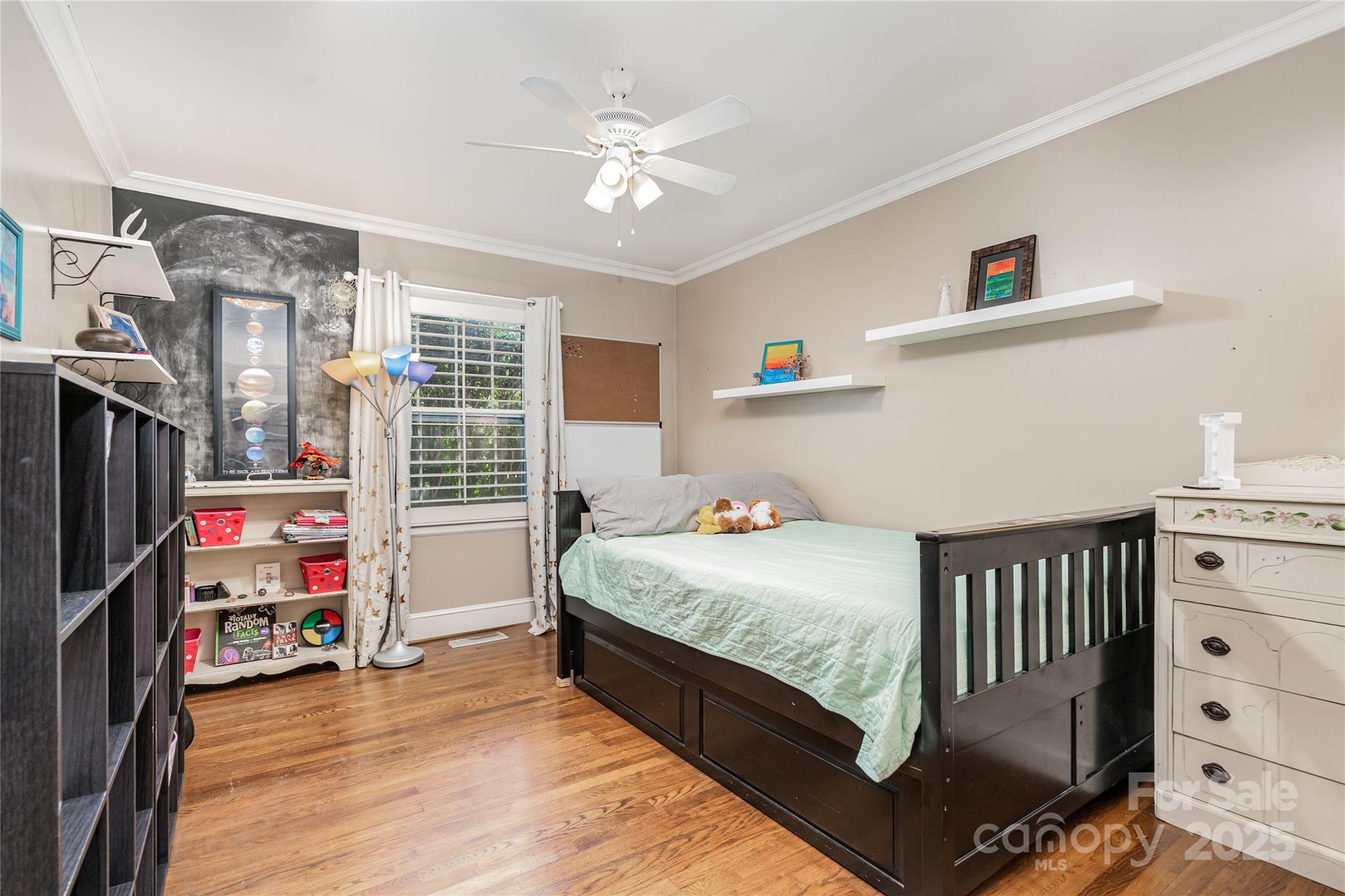 5811 Doncaster Drive