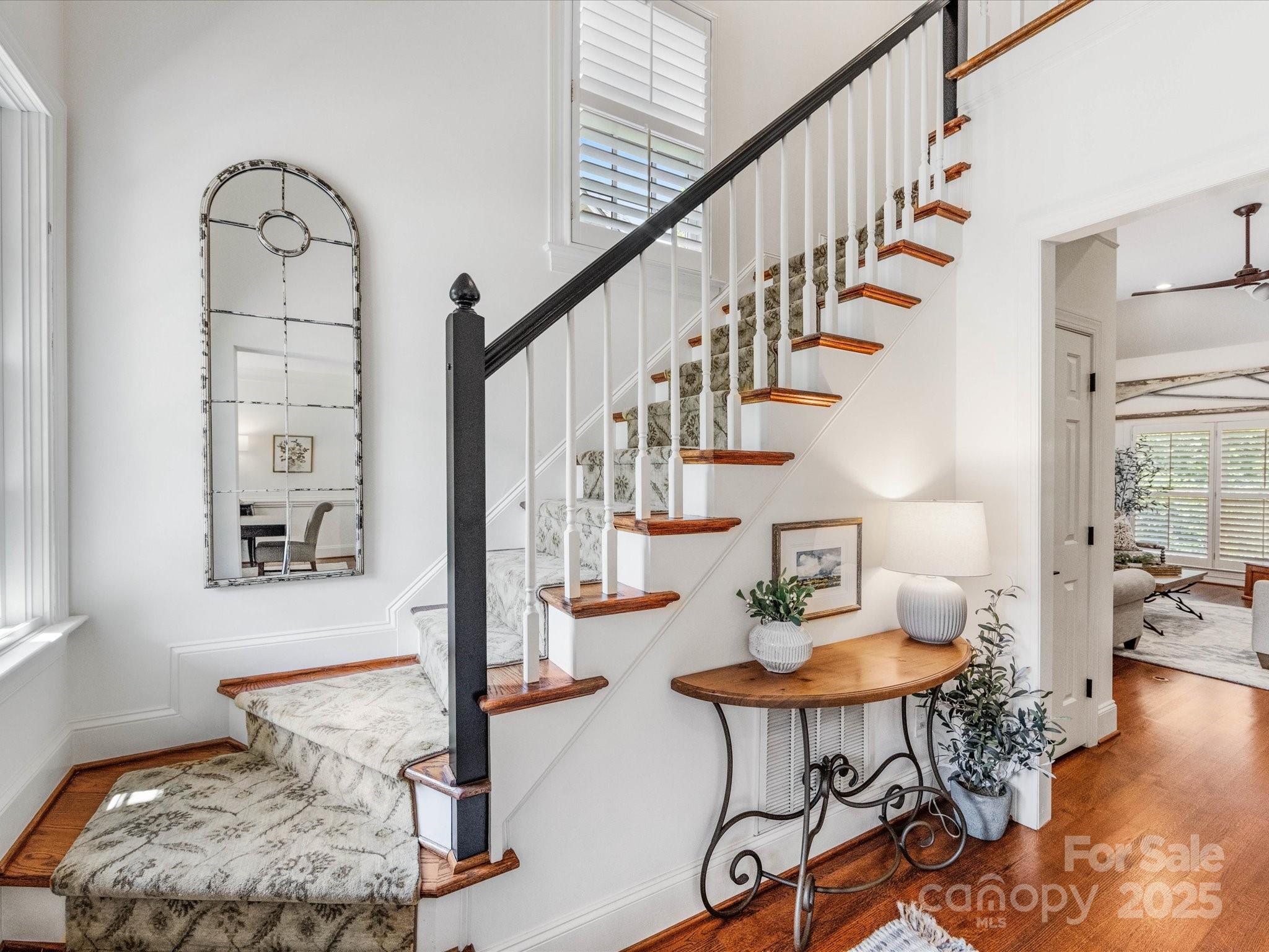 10525 Newberry Park Lane