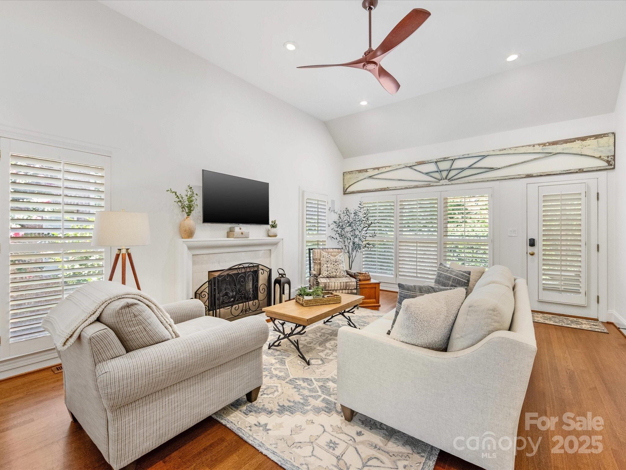 10525 Newberry Park Lane