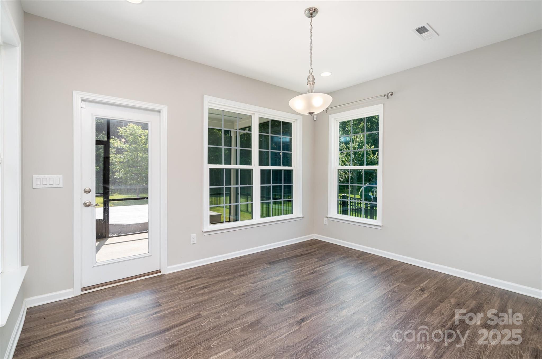 12140 Mcdowell Crossing
