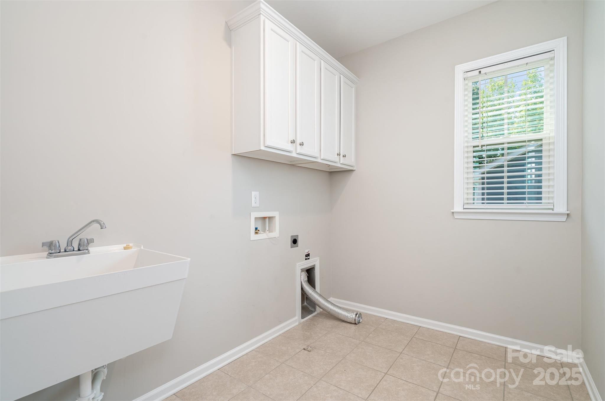 12140 Mcdowell Crossing