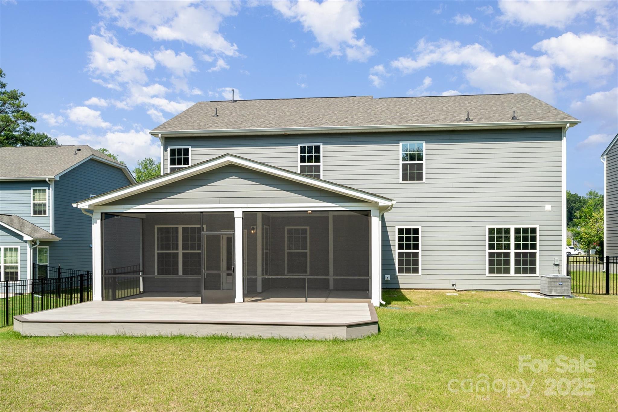 12140 Mcdowell Crossing