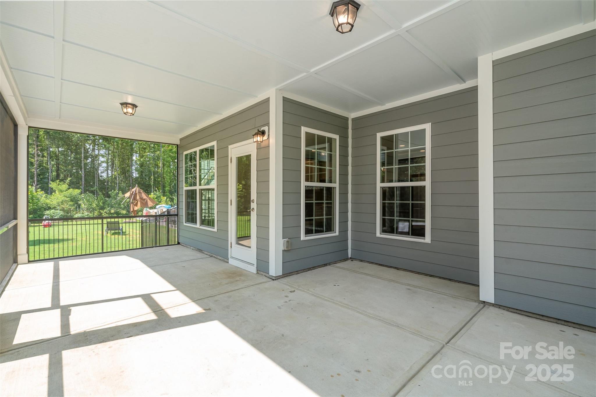 12140 Mcdowell Crossing