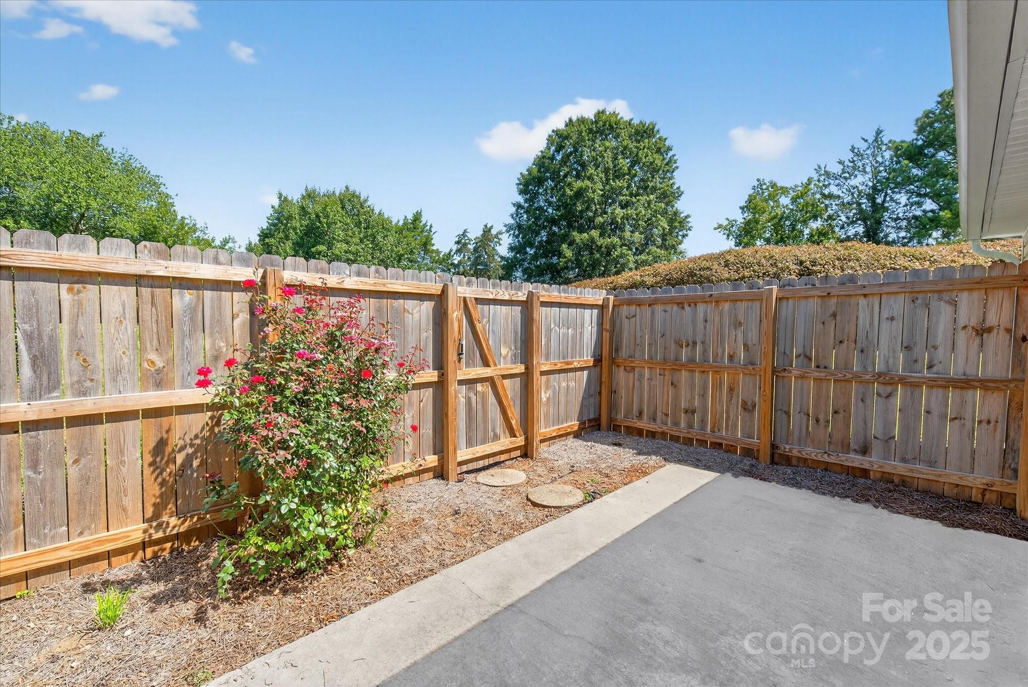 10935 Winterbourne Court