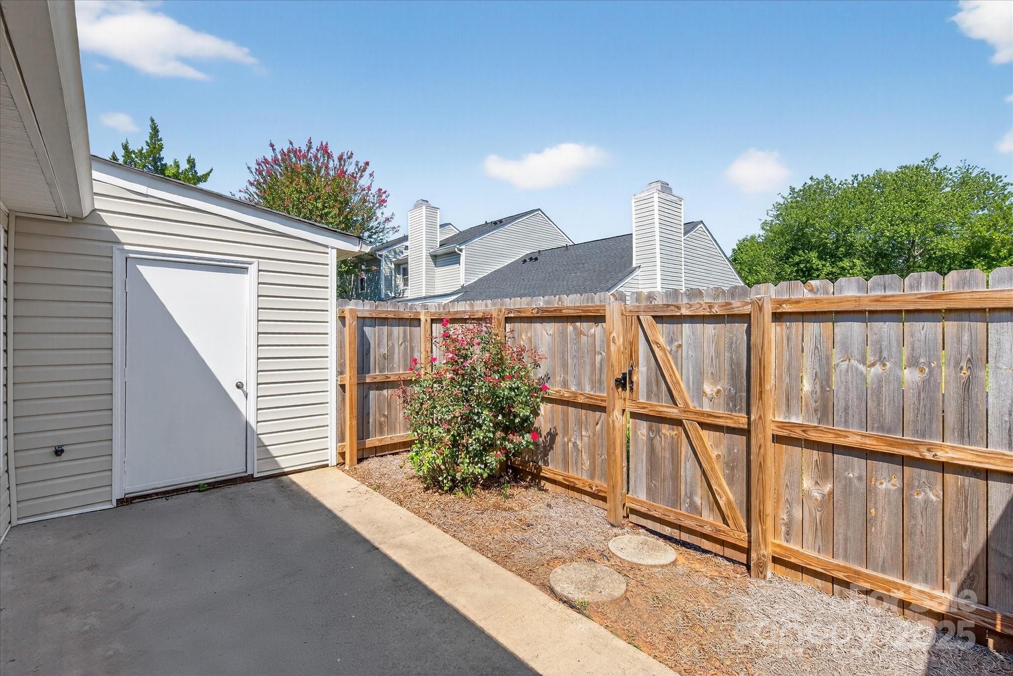 10935 Winterbourne Court