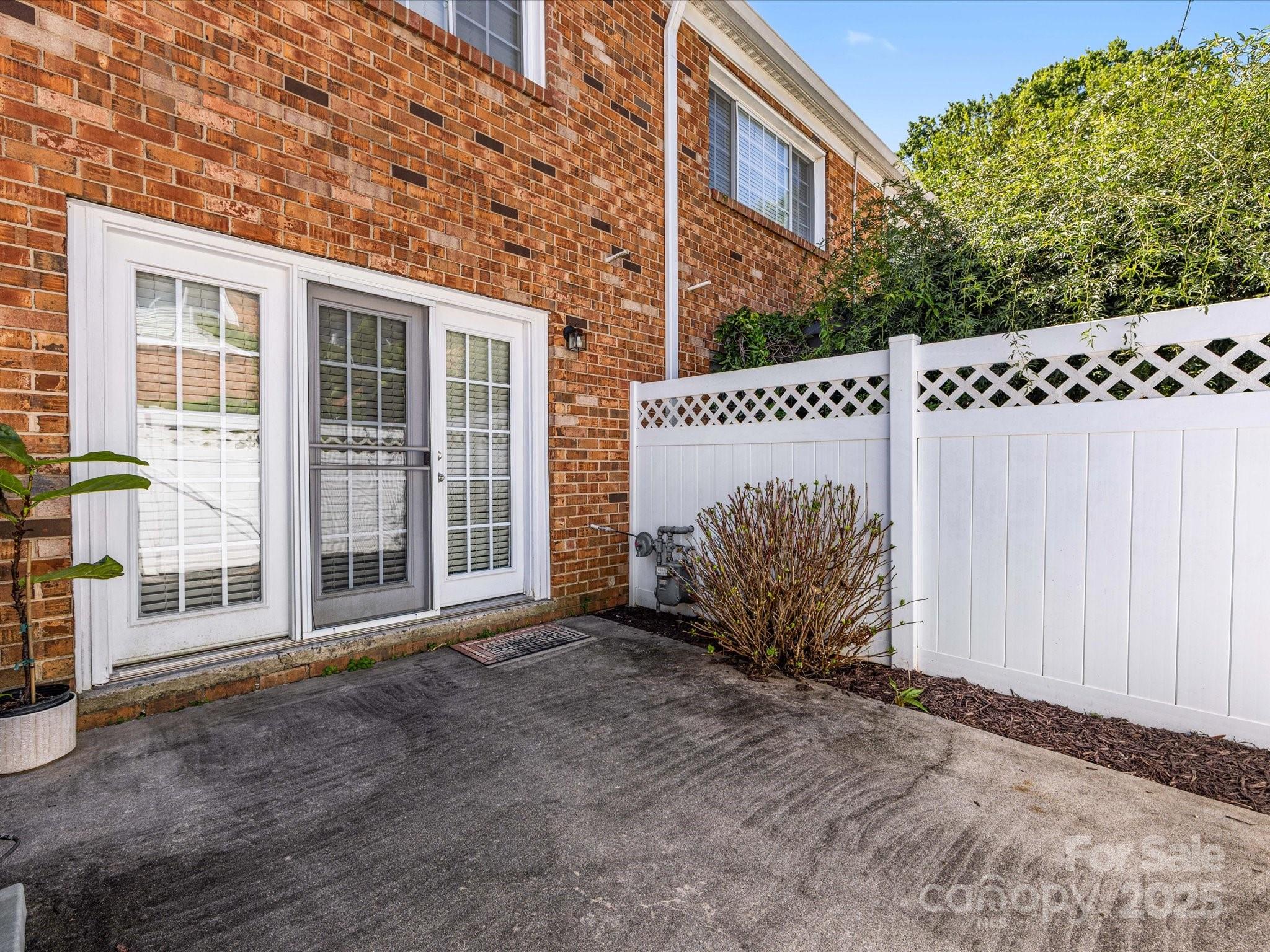 1310 Green Oaks Lane Unit: D