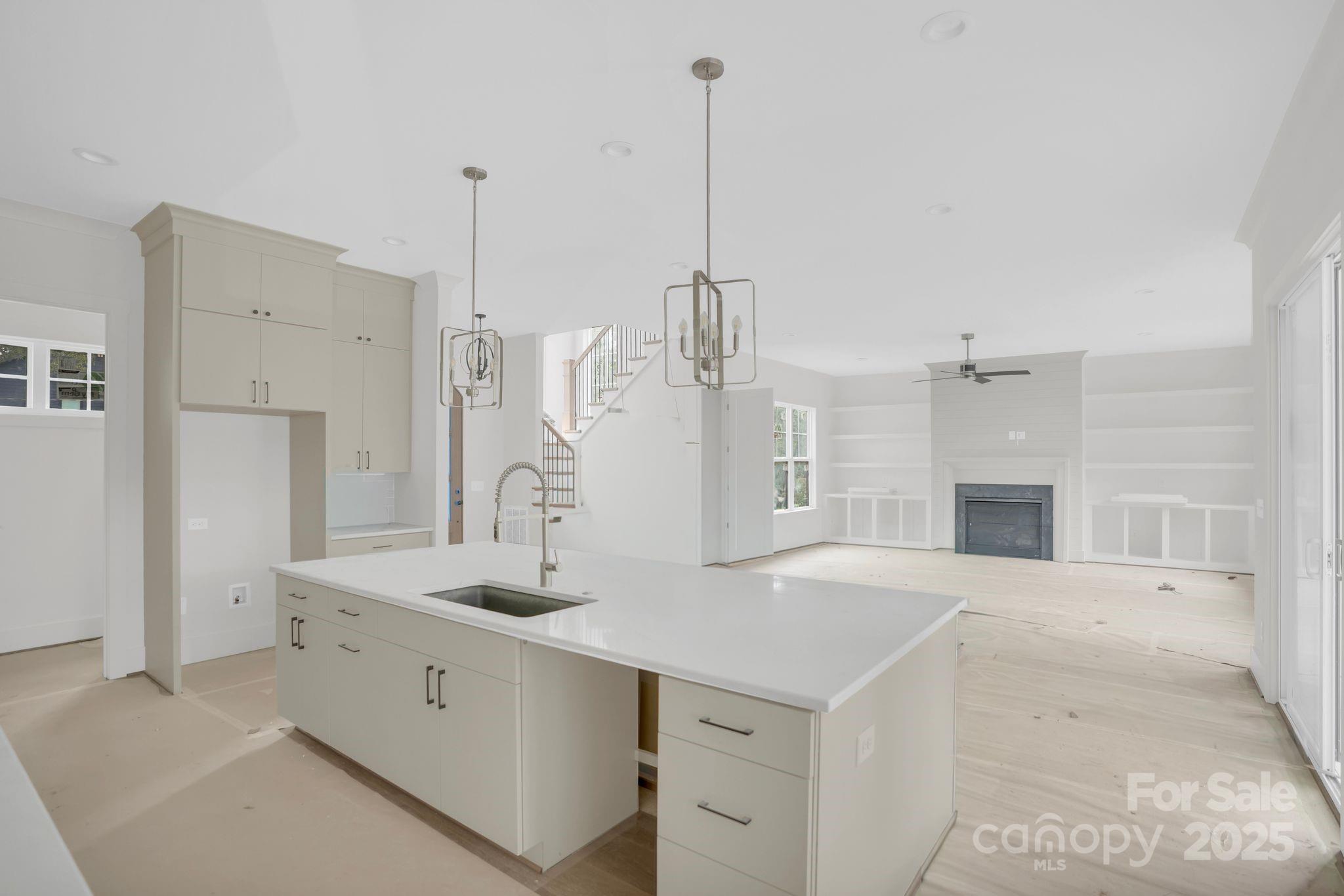 4918 Buckingham Drive