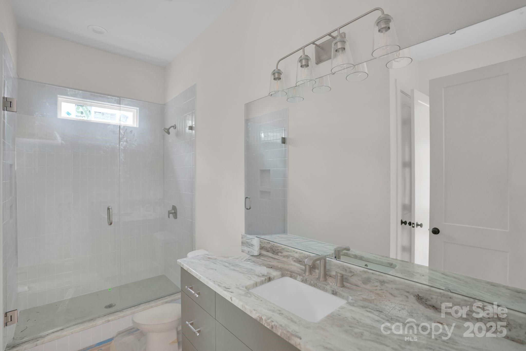 4918 Buckingham Drive