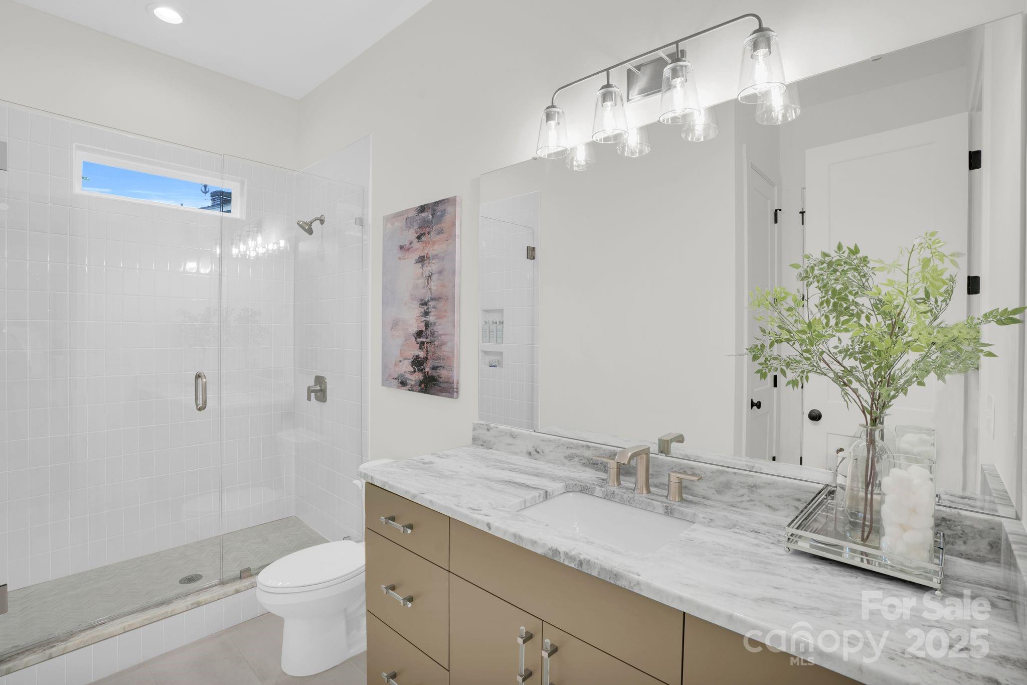 4918 Buckingham Drive