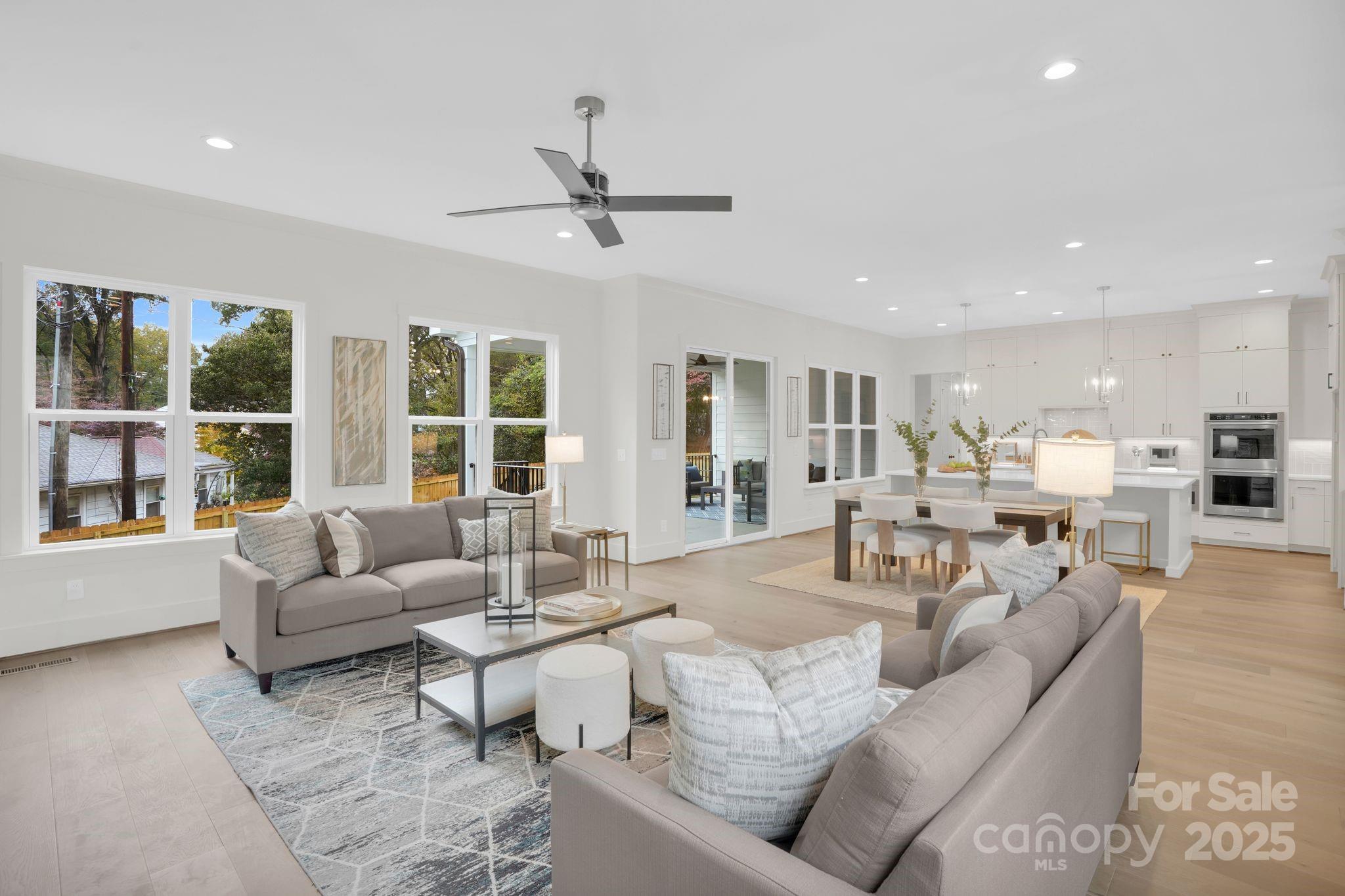 4918 Buckingham Drive