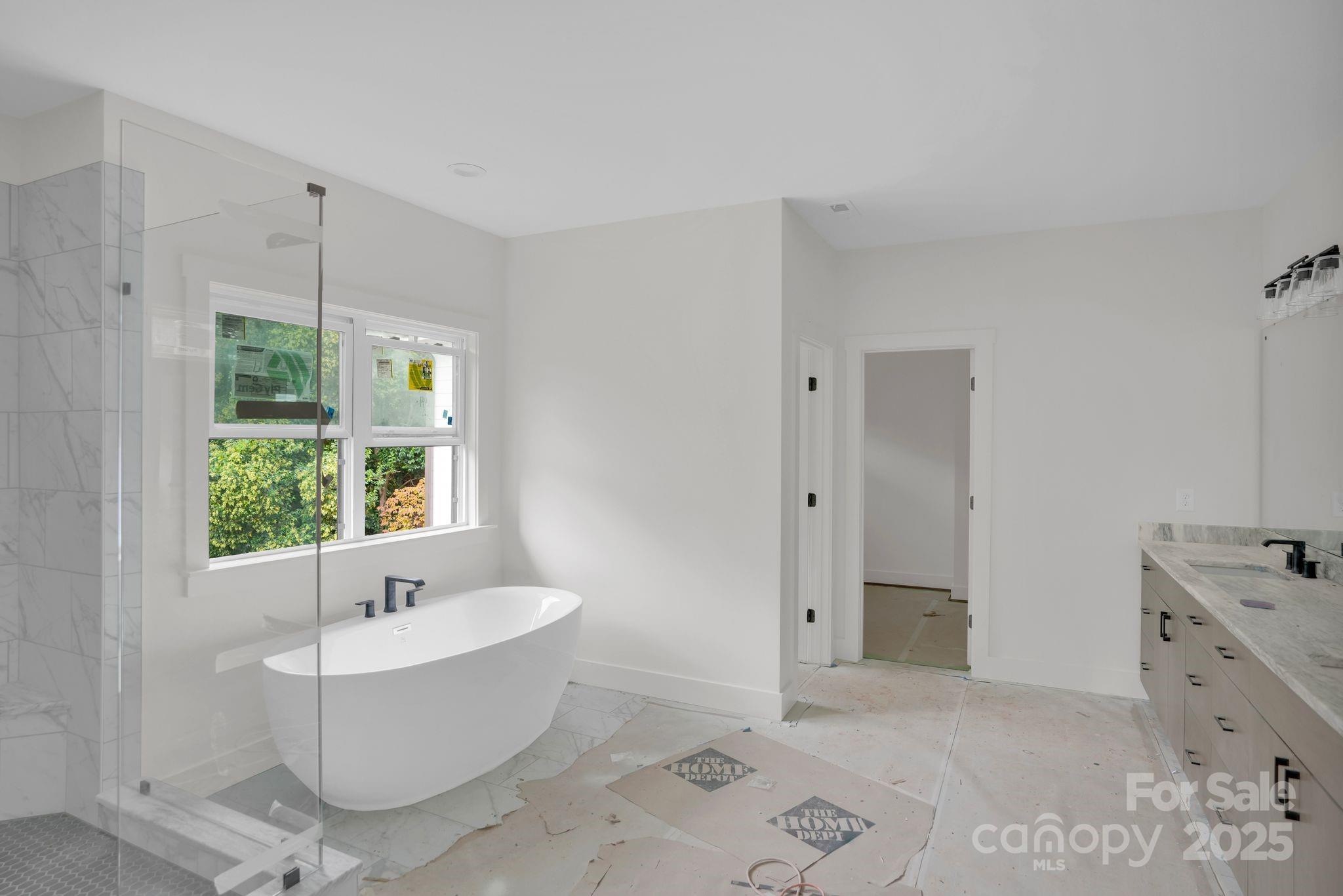 4918 Buckingham Drive