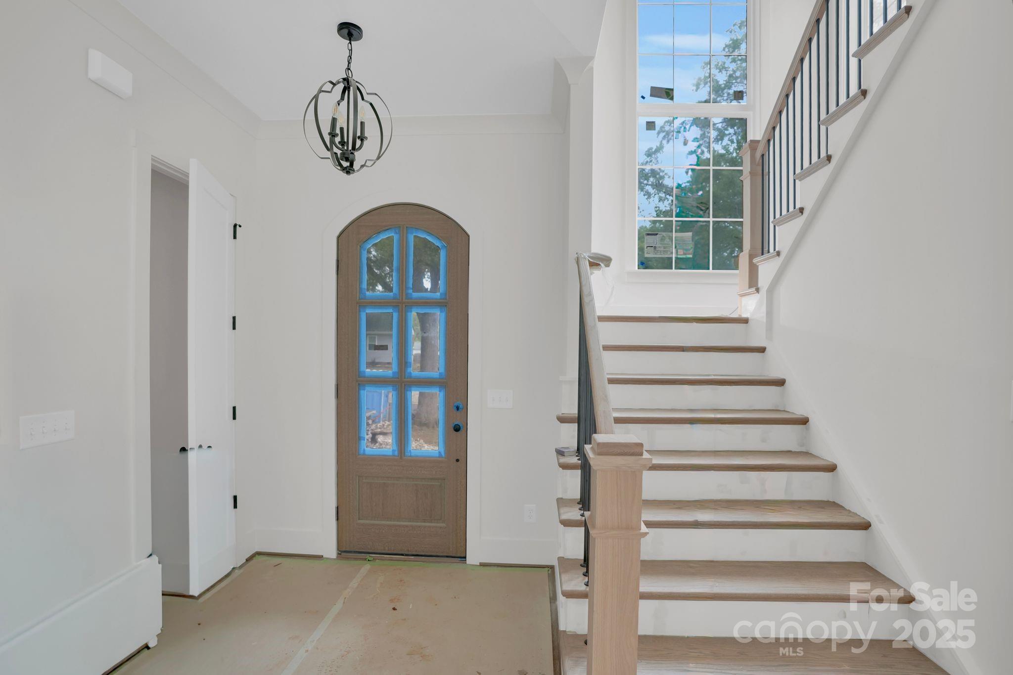 4918 Buckingham Drive