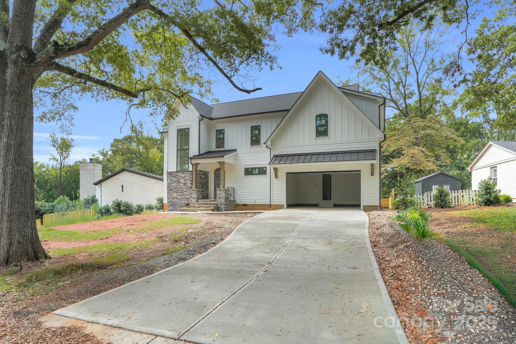 4918 Buckingham Drive