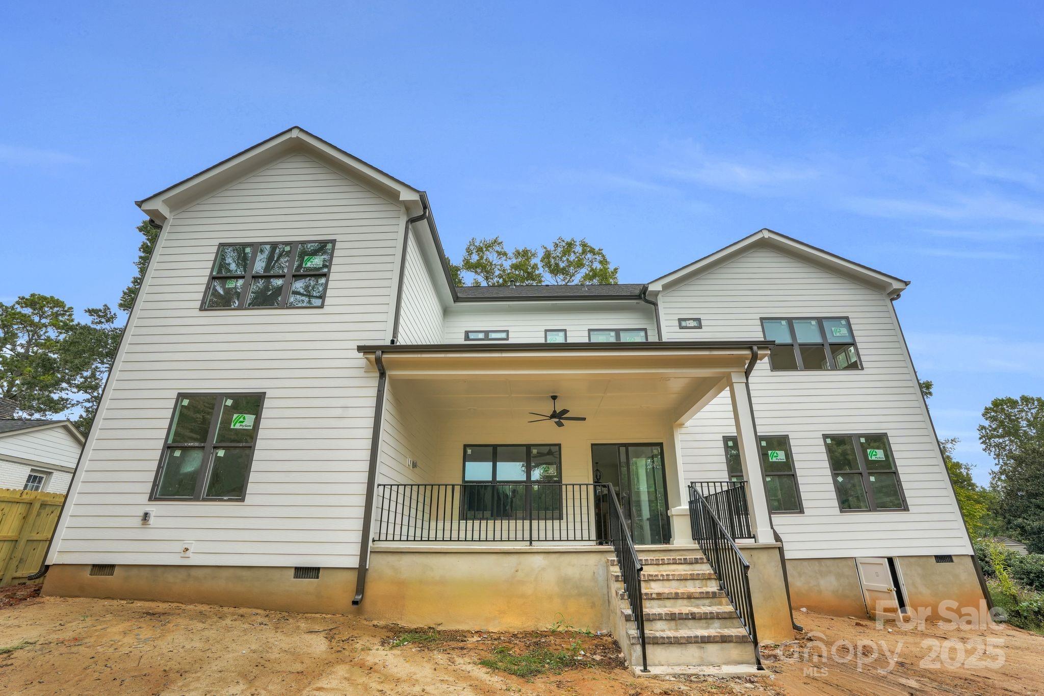4918 Buckingham Drive