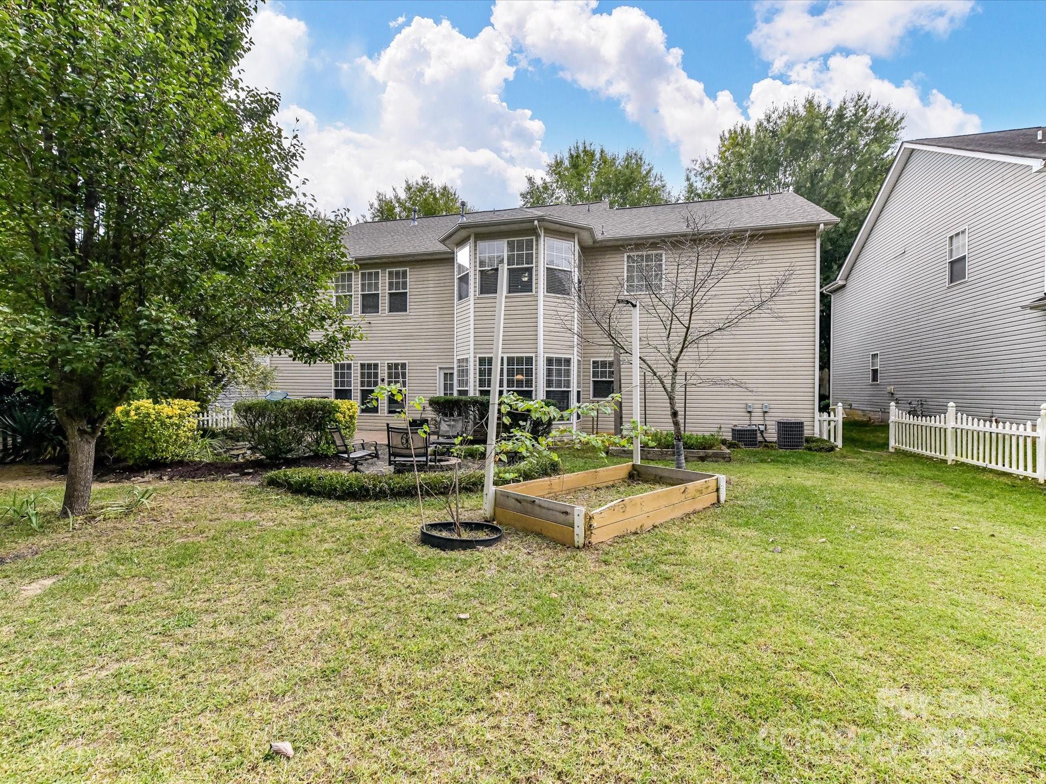 13127 Centennial Commons Parkway