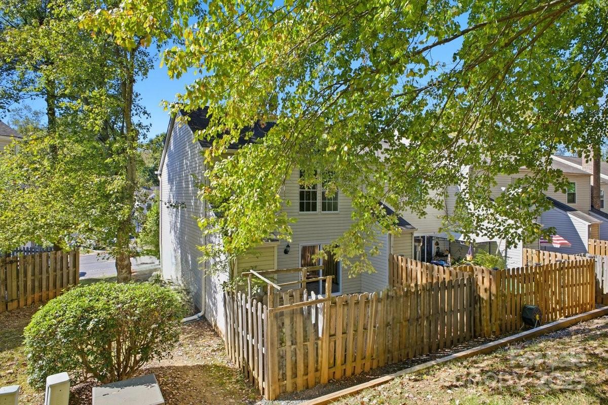 9613 Green Gable Court