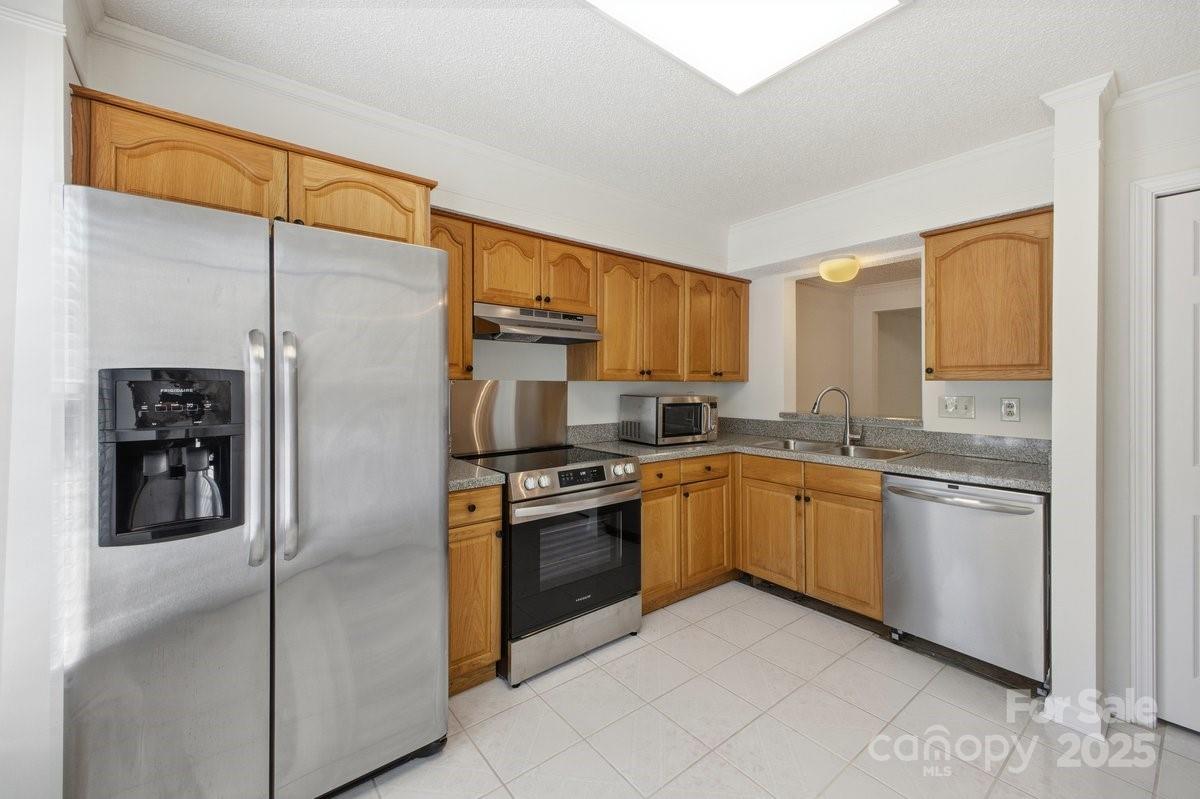 9613 Green Gable Court