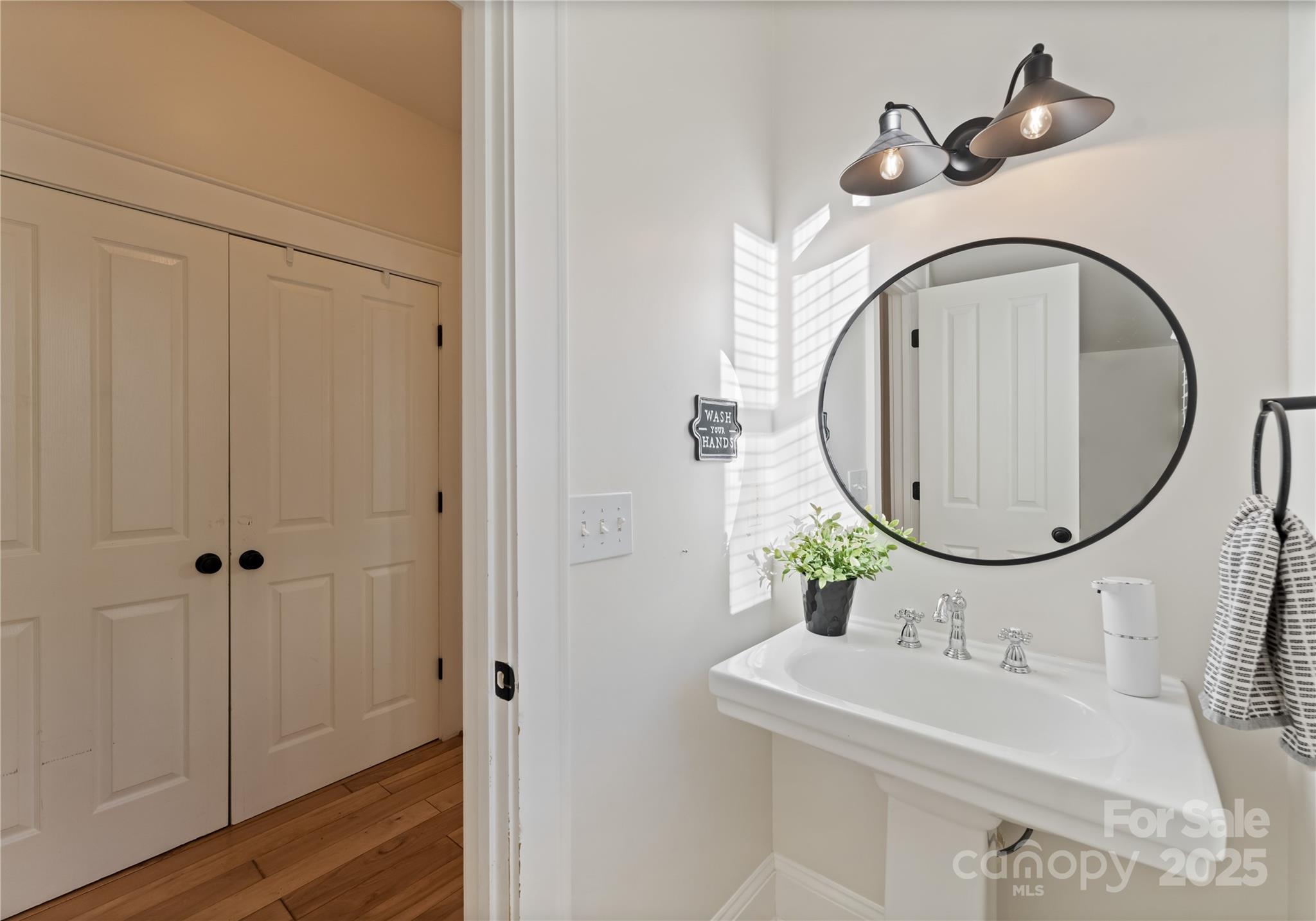 14030 Garden District Row