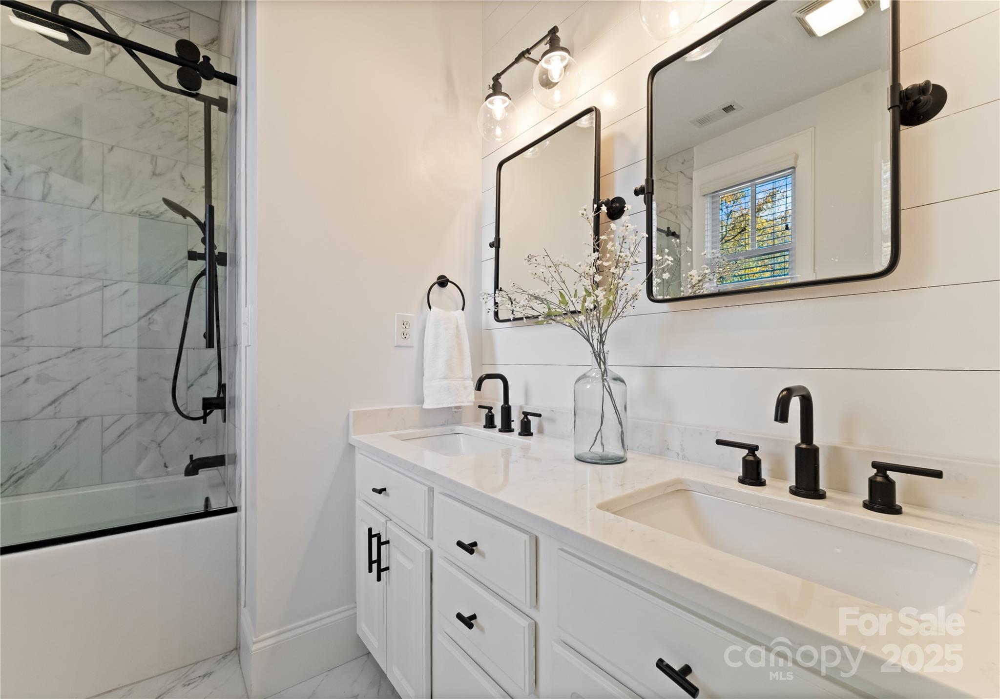 14030 Garden District Row