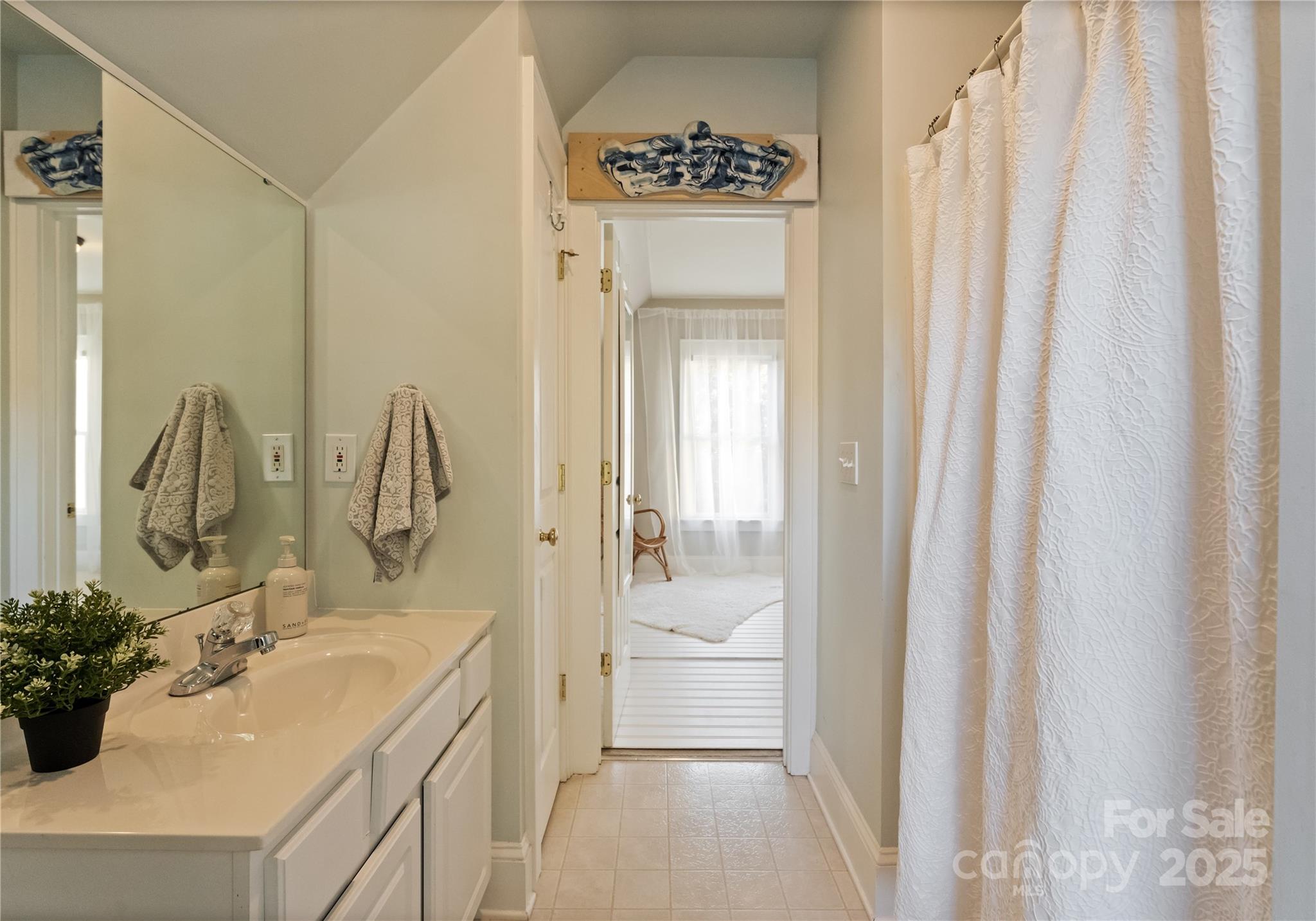 14030 Garden District Row