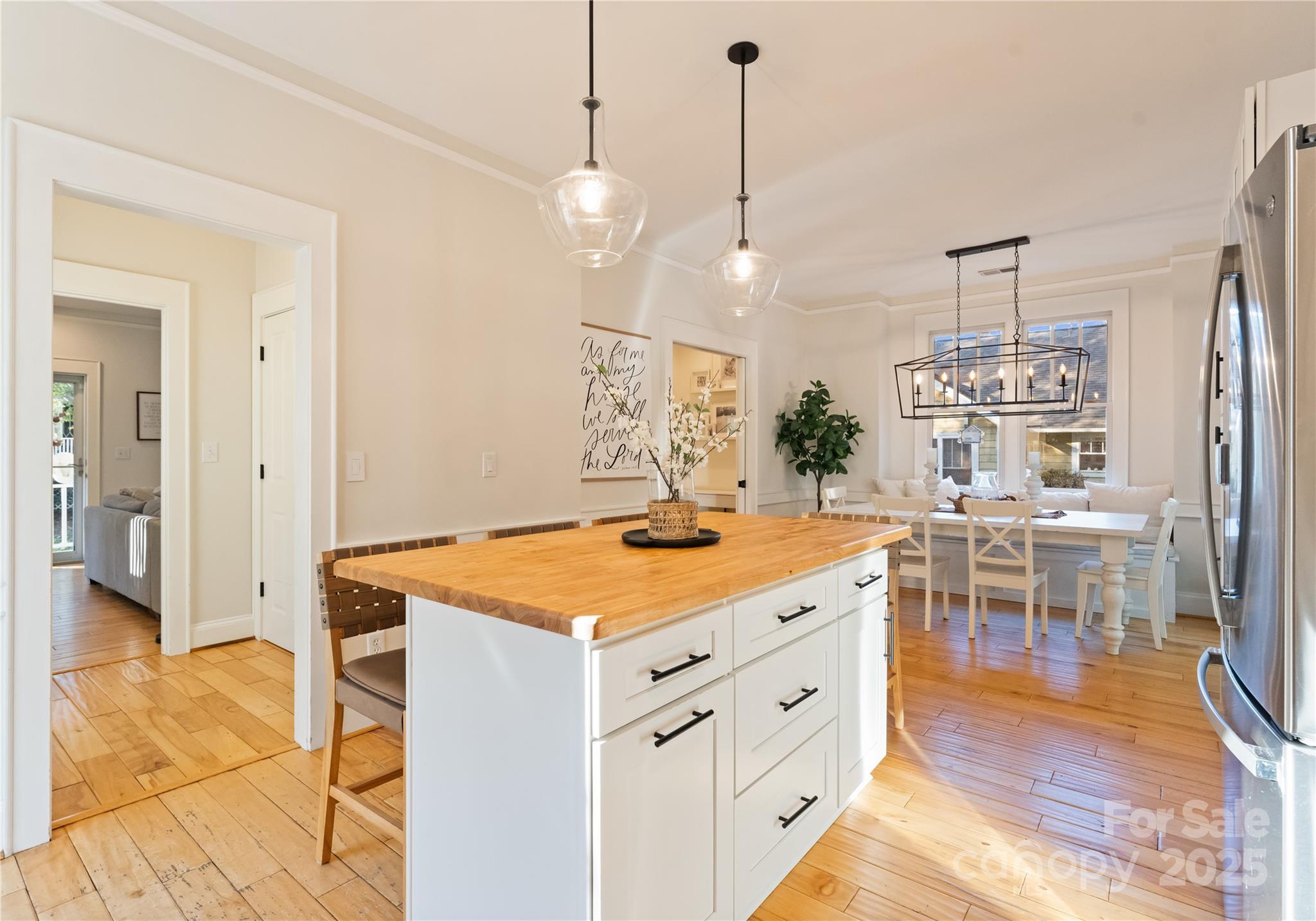 14030 Garden District Row