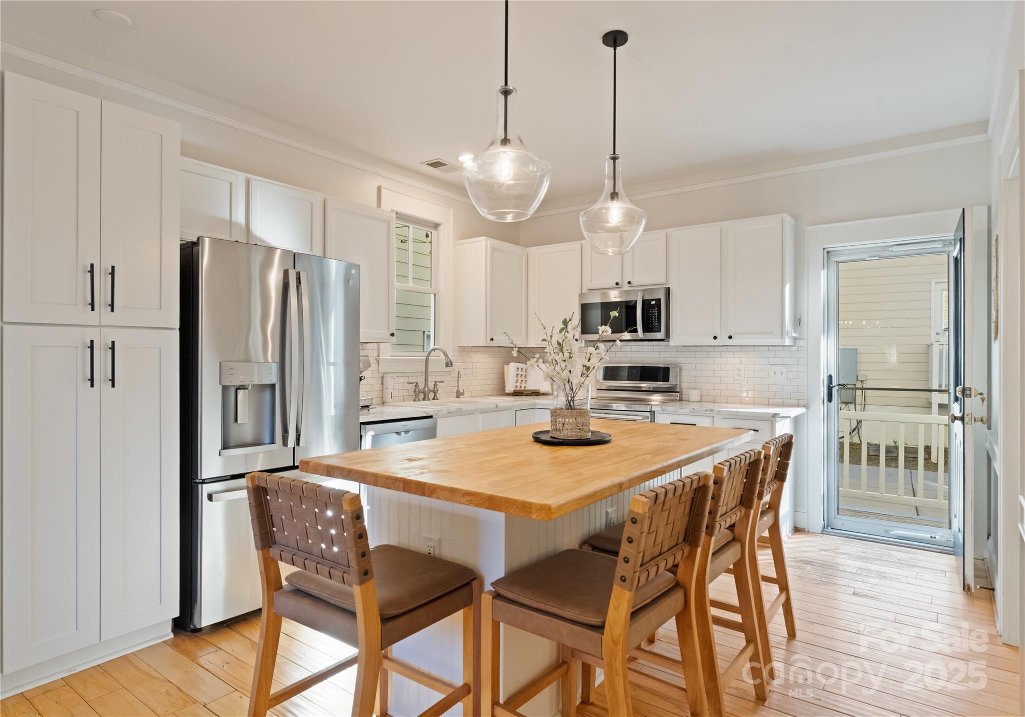 14030 Garden District Row