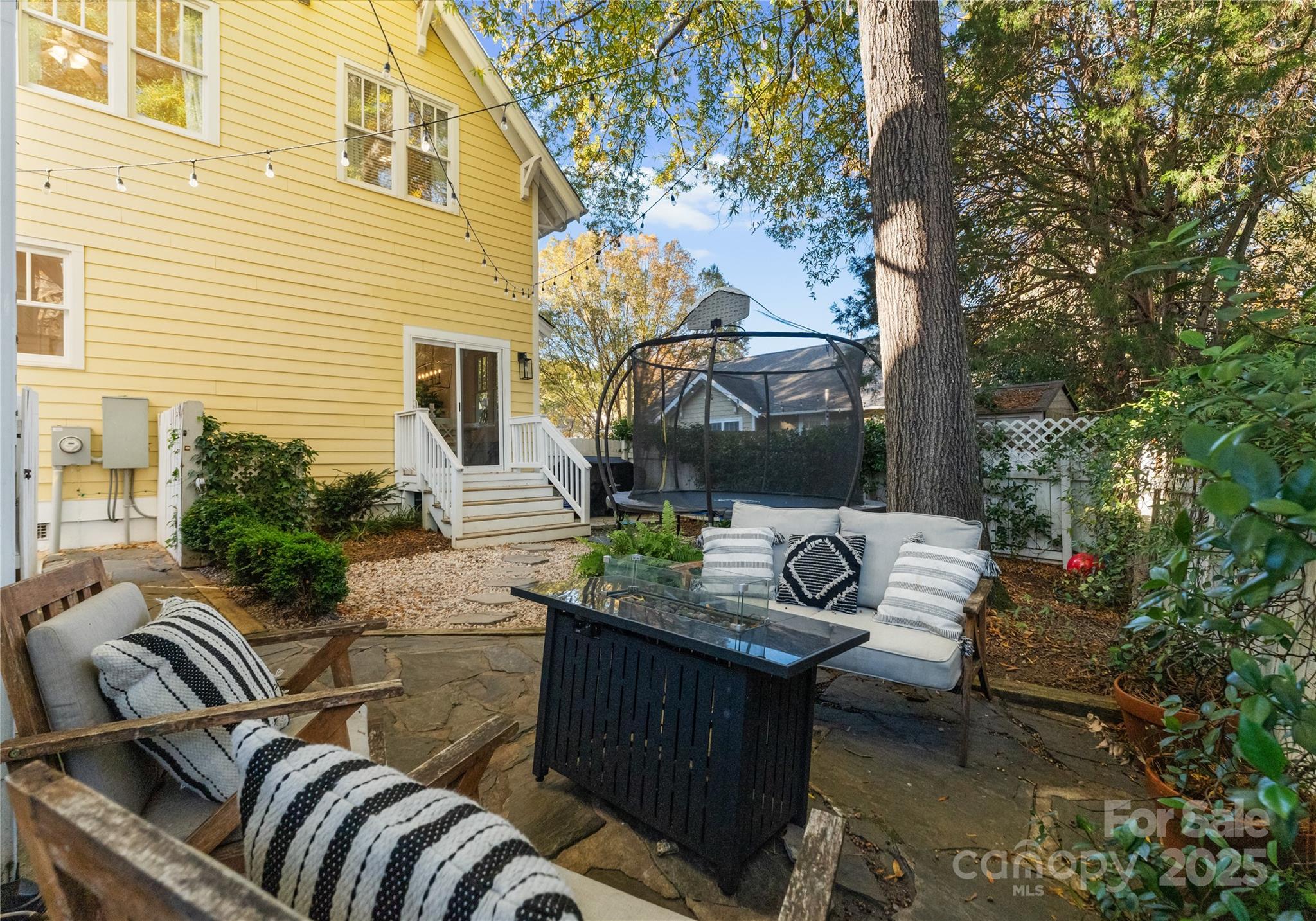 14030 Garden District Row