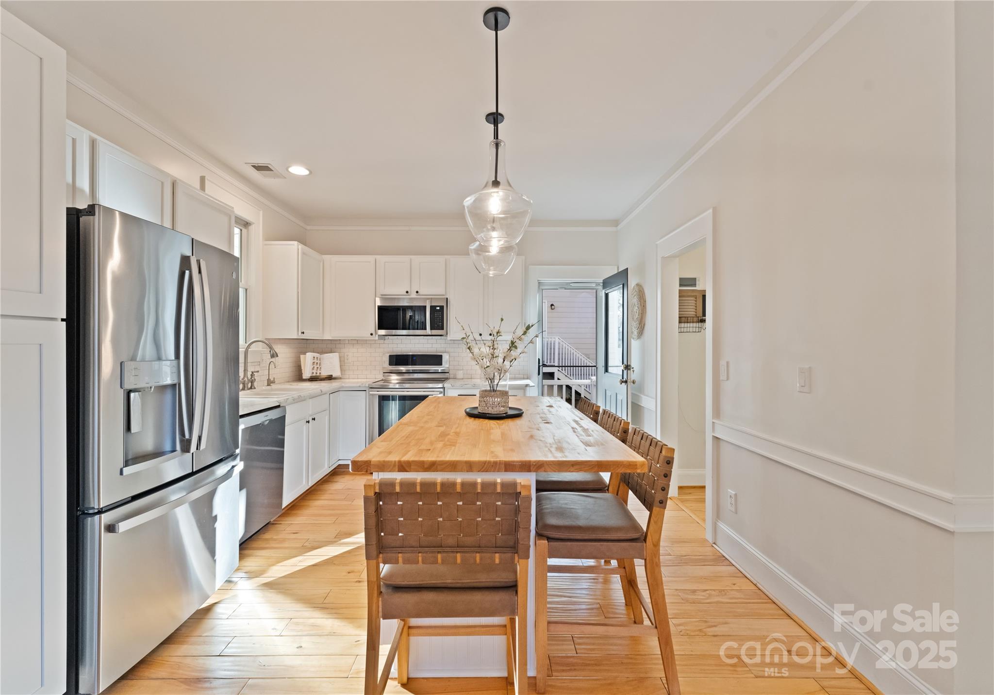 14030 Garden District Row