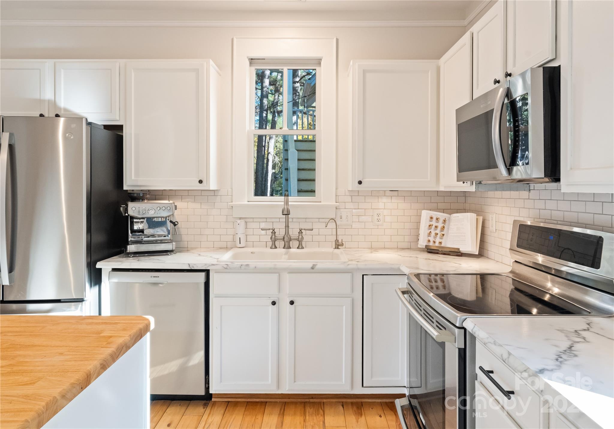 14030 Garden District Row